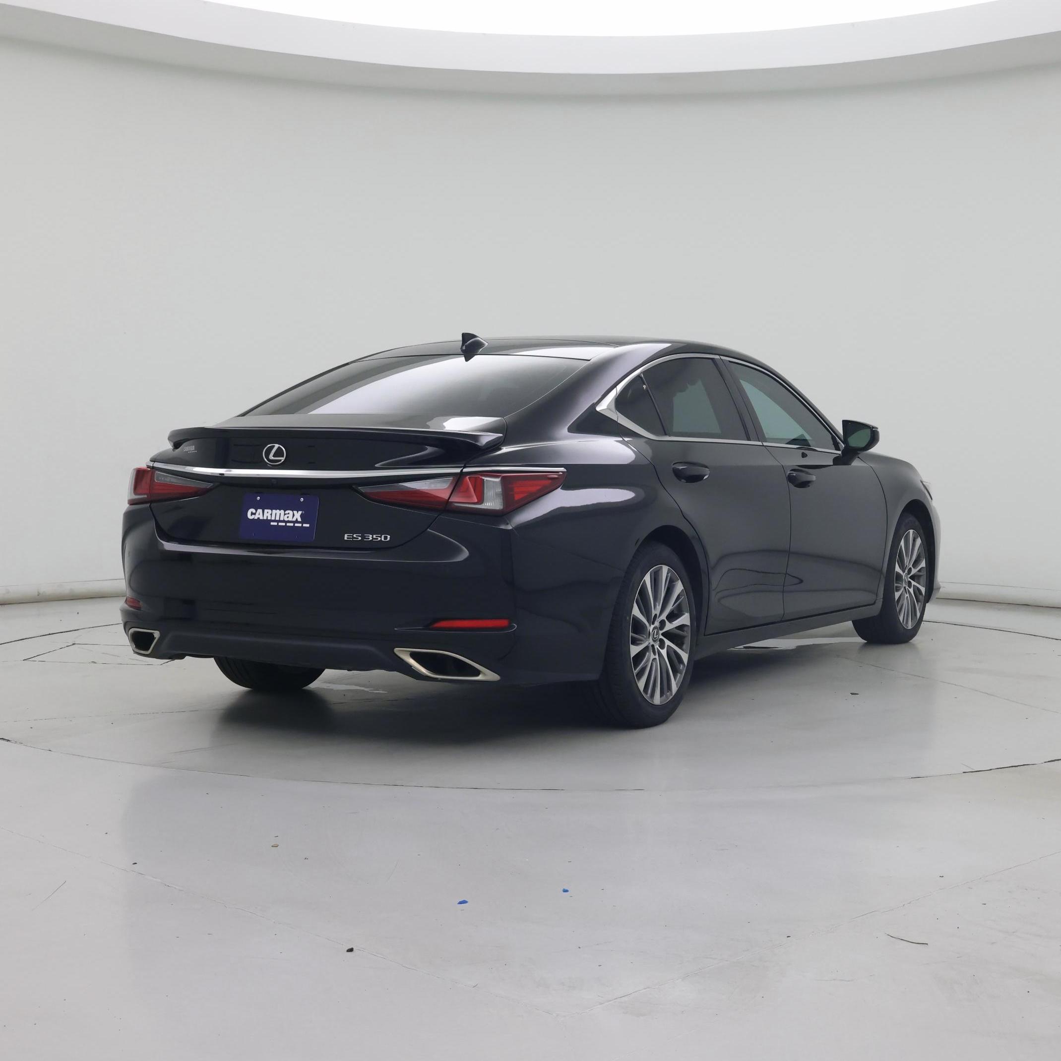 Thumbnail: 2021 Lexus ES - 8