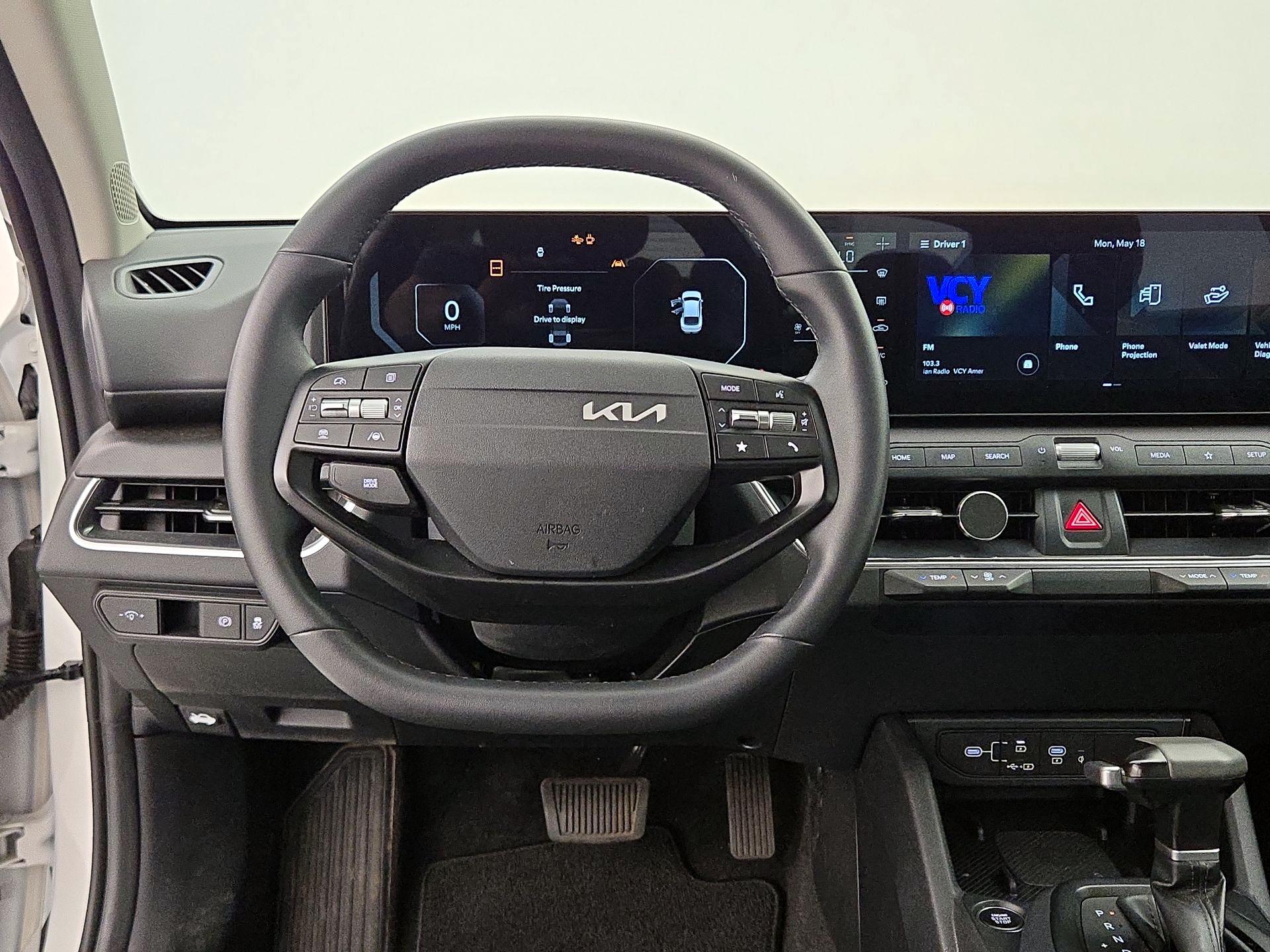 Thumbnail: 2025 Kia K4 - 10