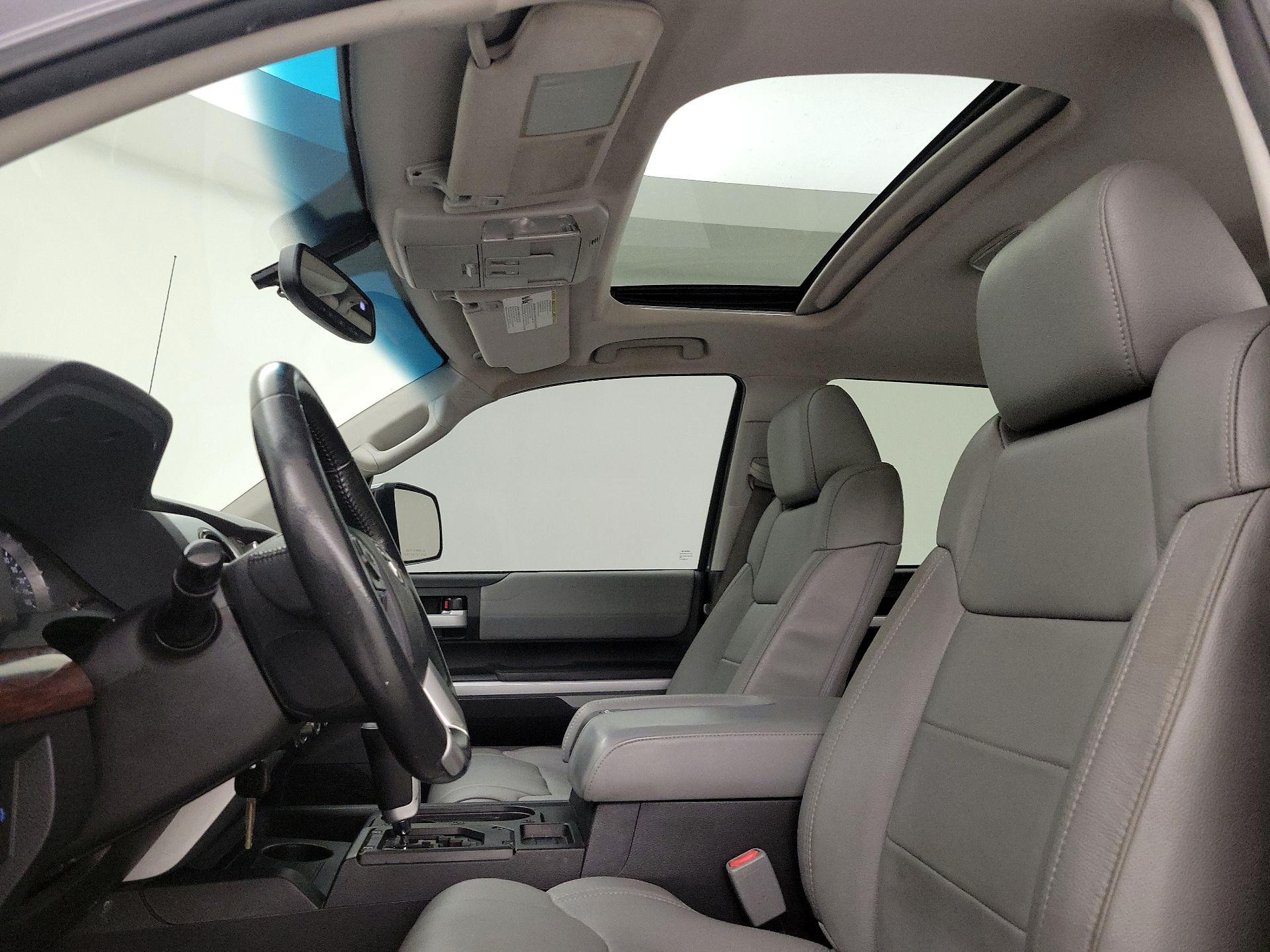 Thumbnail: 2016 Toyota Tundra - 18