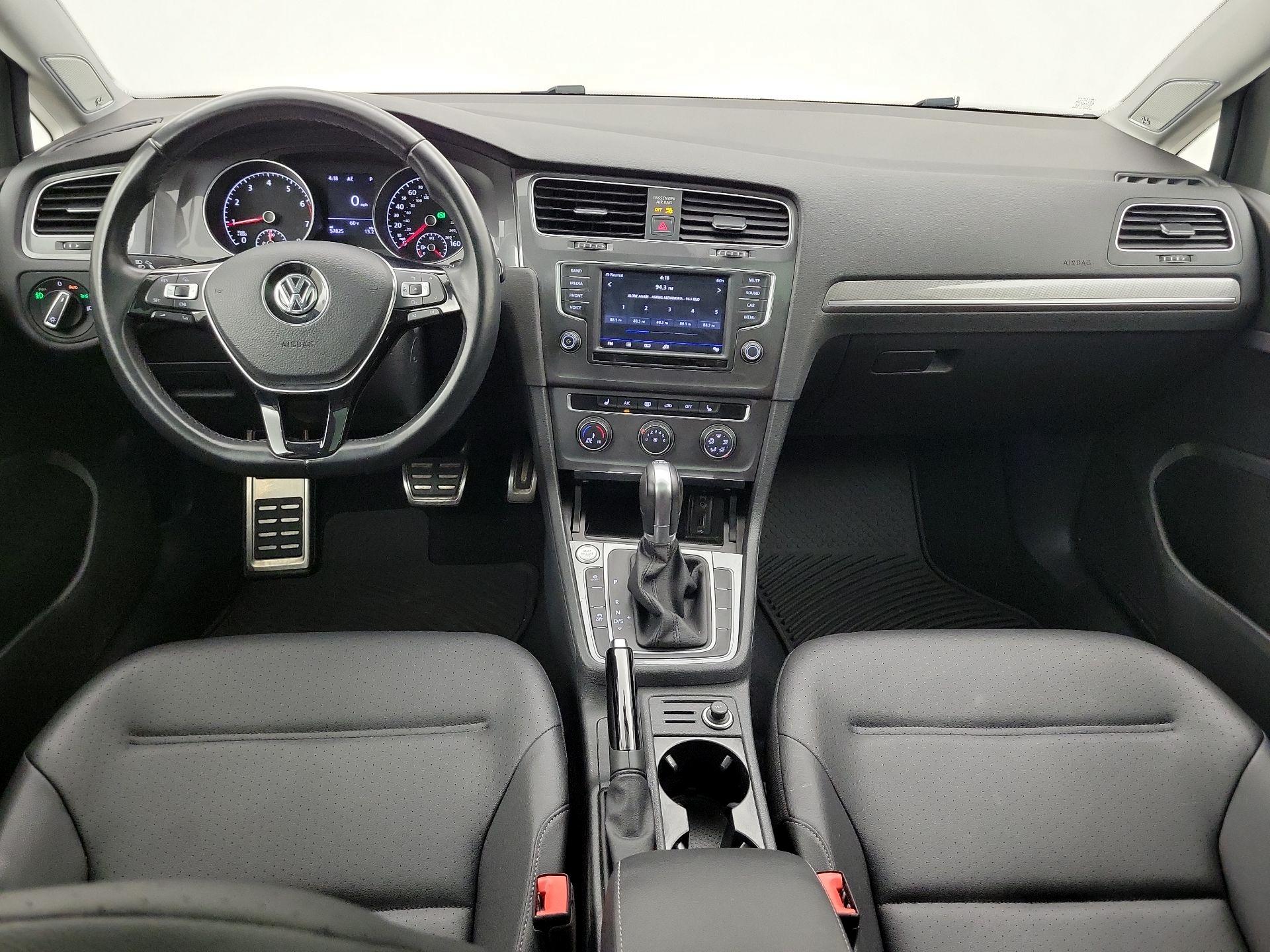 Thumbnail: 2017 Volkswagen Golf - 9