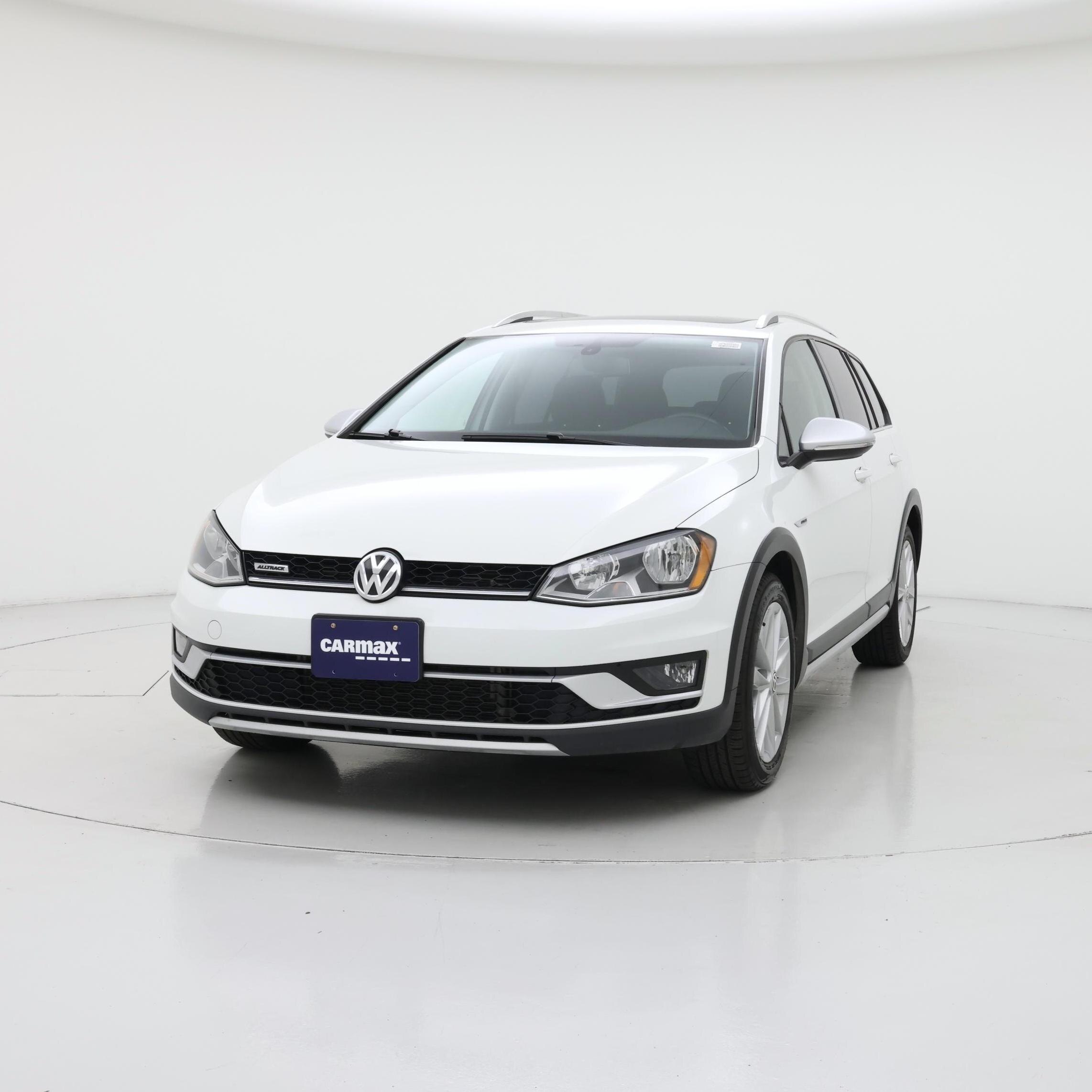 Thumbnail: 2017 Volkswagen Golf - 4