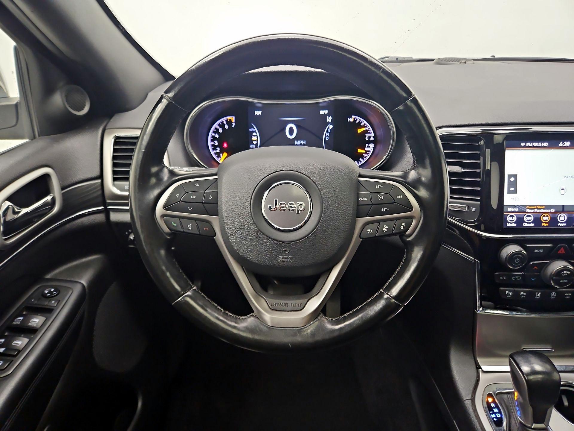Thumbnail: 2020 Jeep Grand Cherokee - 10