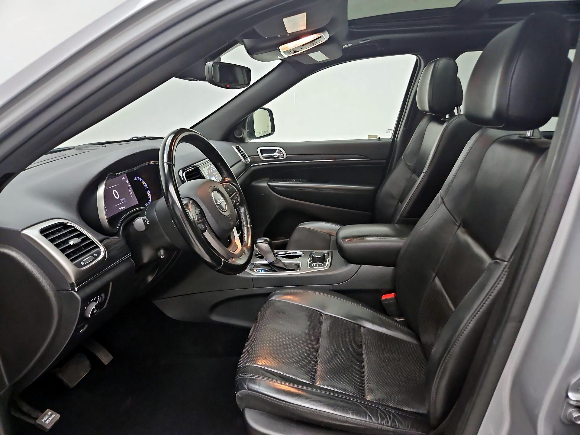 Thumbnail: 2020 Jeep Grand Cherokee - 11