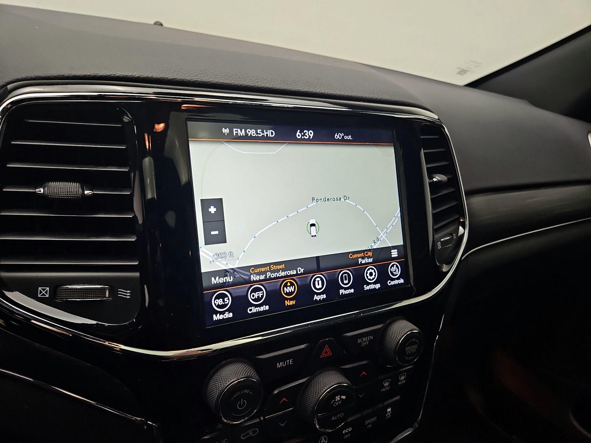 Thumbnail: 2020 Jeep Grand Cherokee - 14