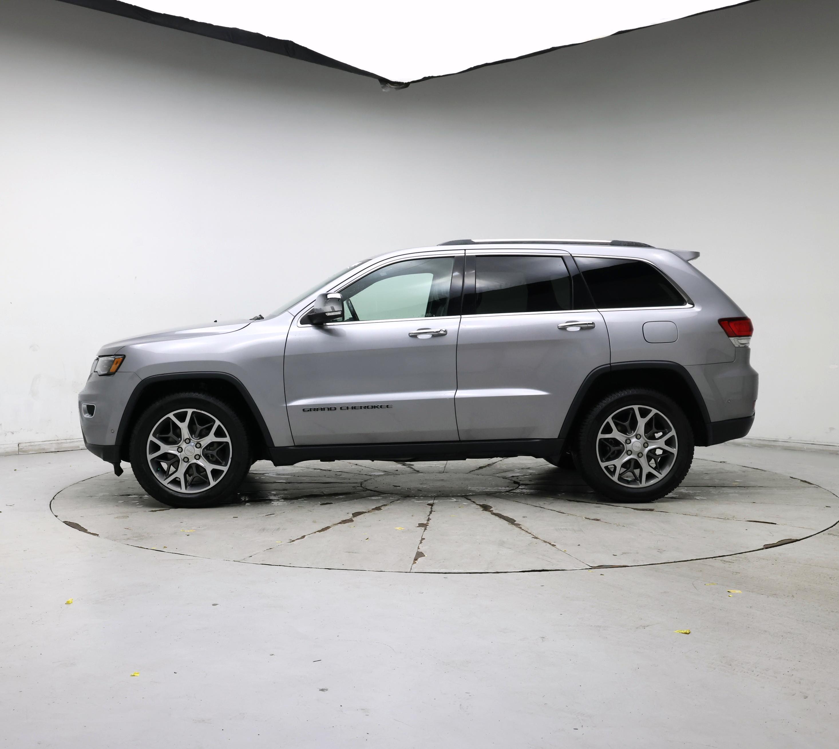 Thumbnail: 2020 Jeep Grand Cherokee - 3
