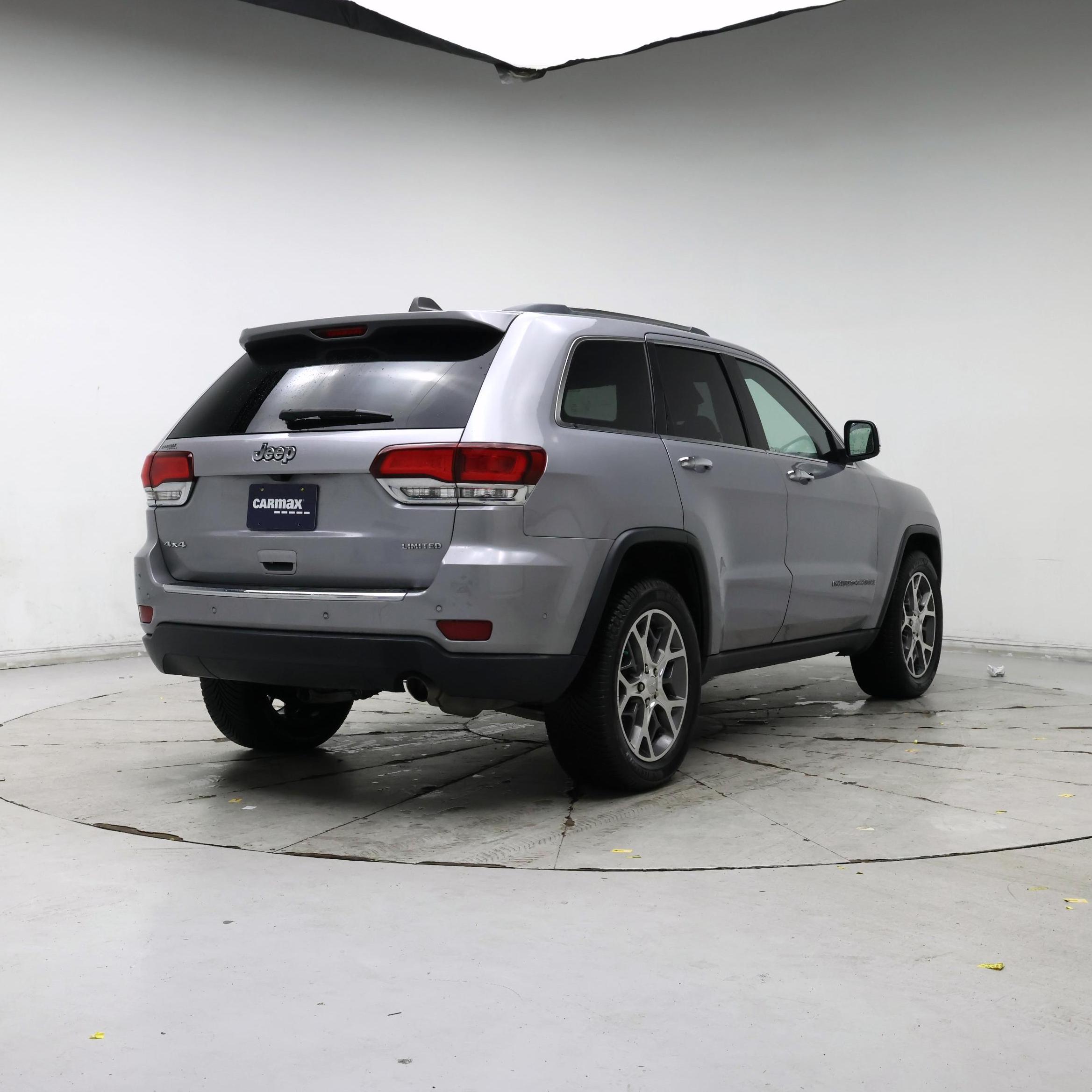 Thumbnail: 2020 Jeep Grand Cherokee - 8