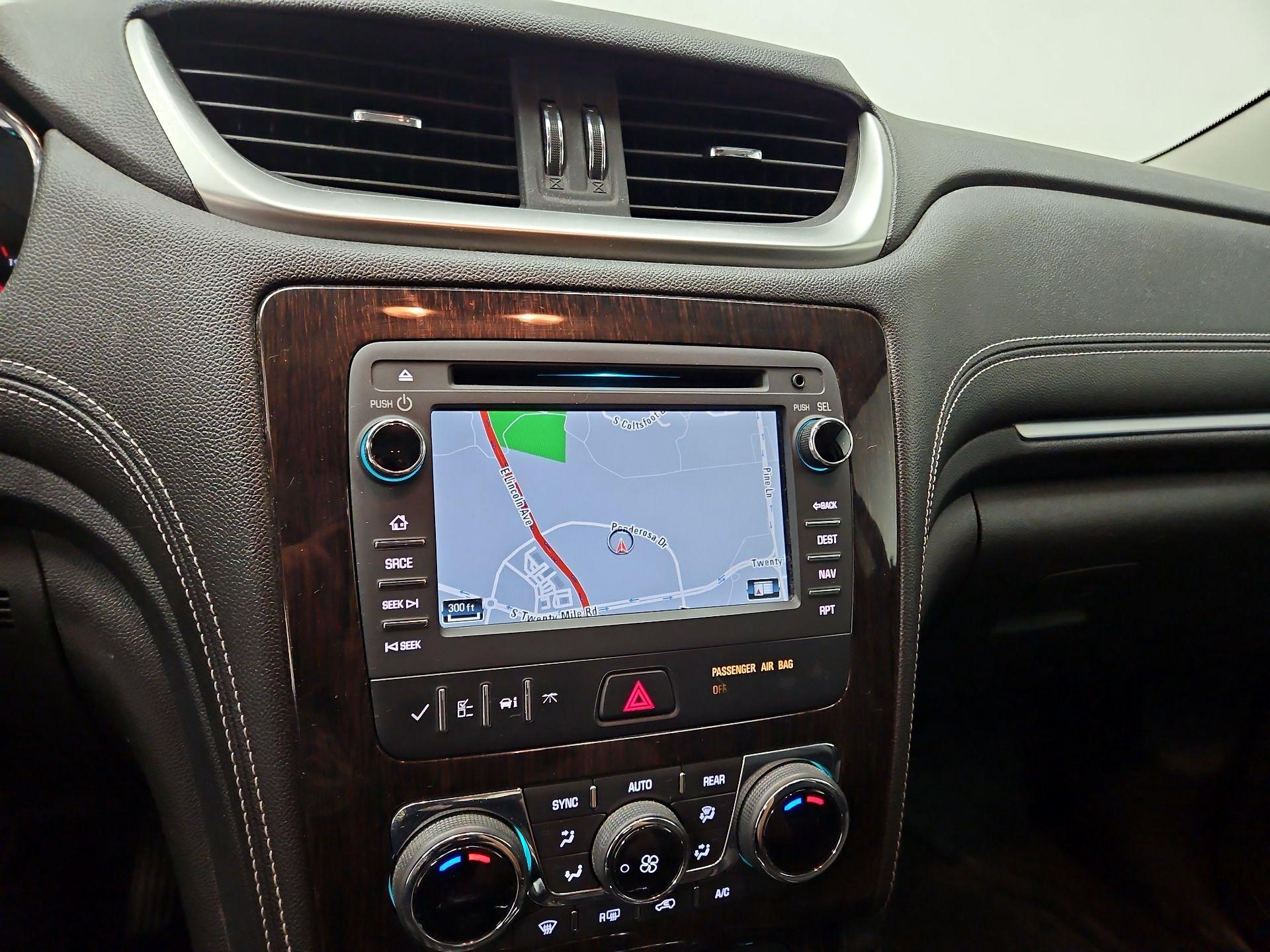 Thumbnail: 2017 Chevrolet Traverse - 14