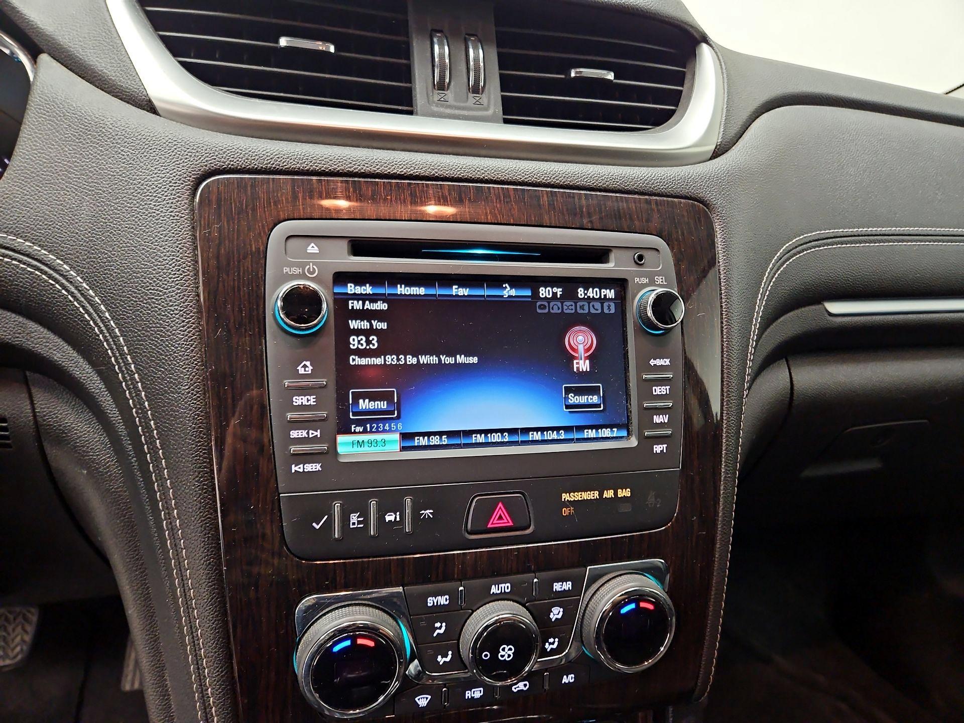 Thumbnail: 2017 Chevrolet Traverse - 16
