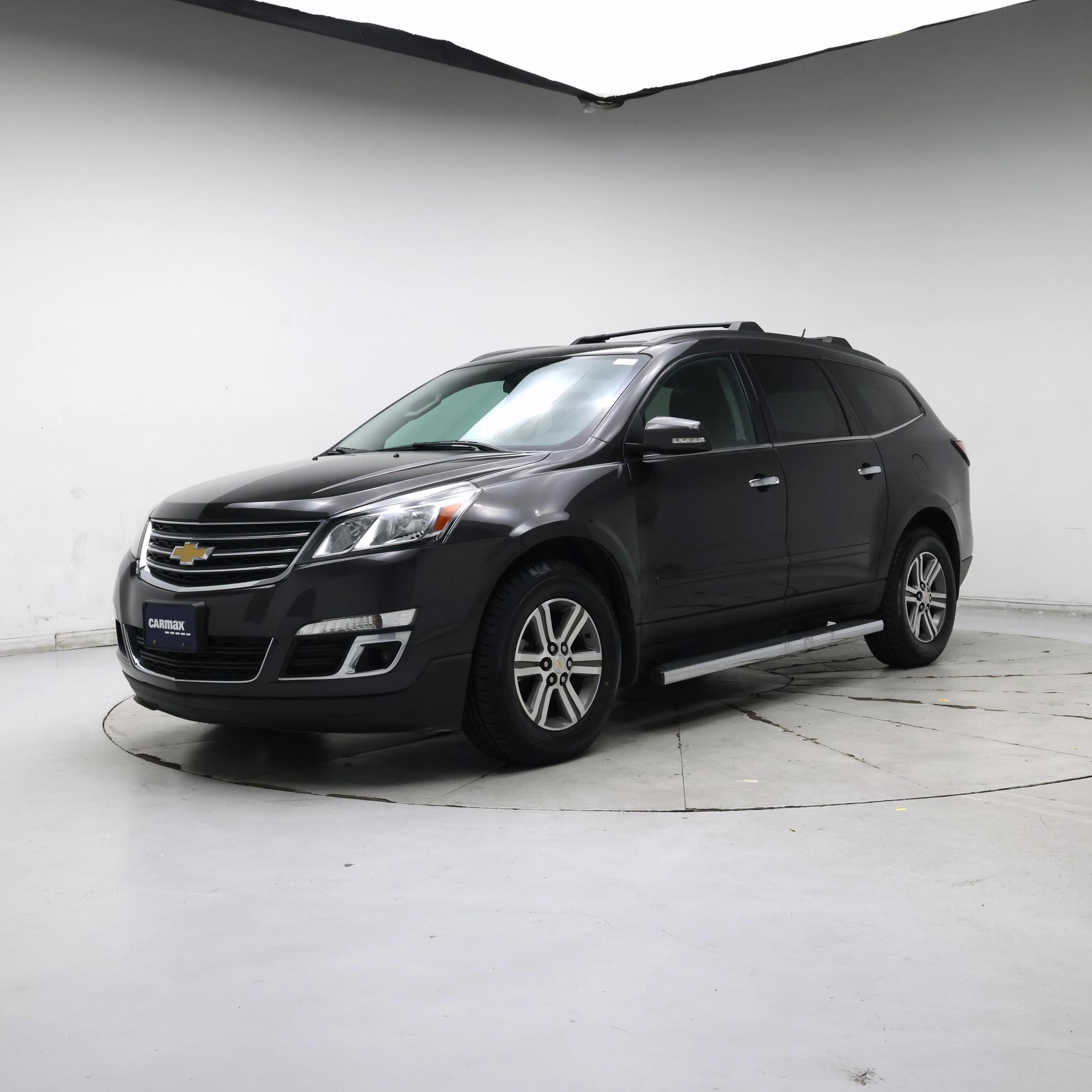 Thumbnail: 2017 Chevrolet Traverse - 4