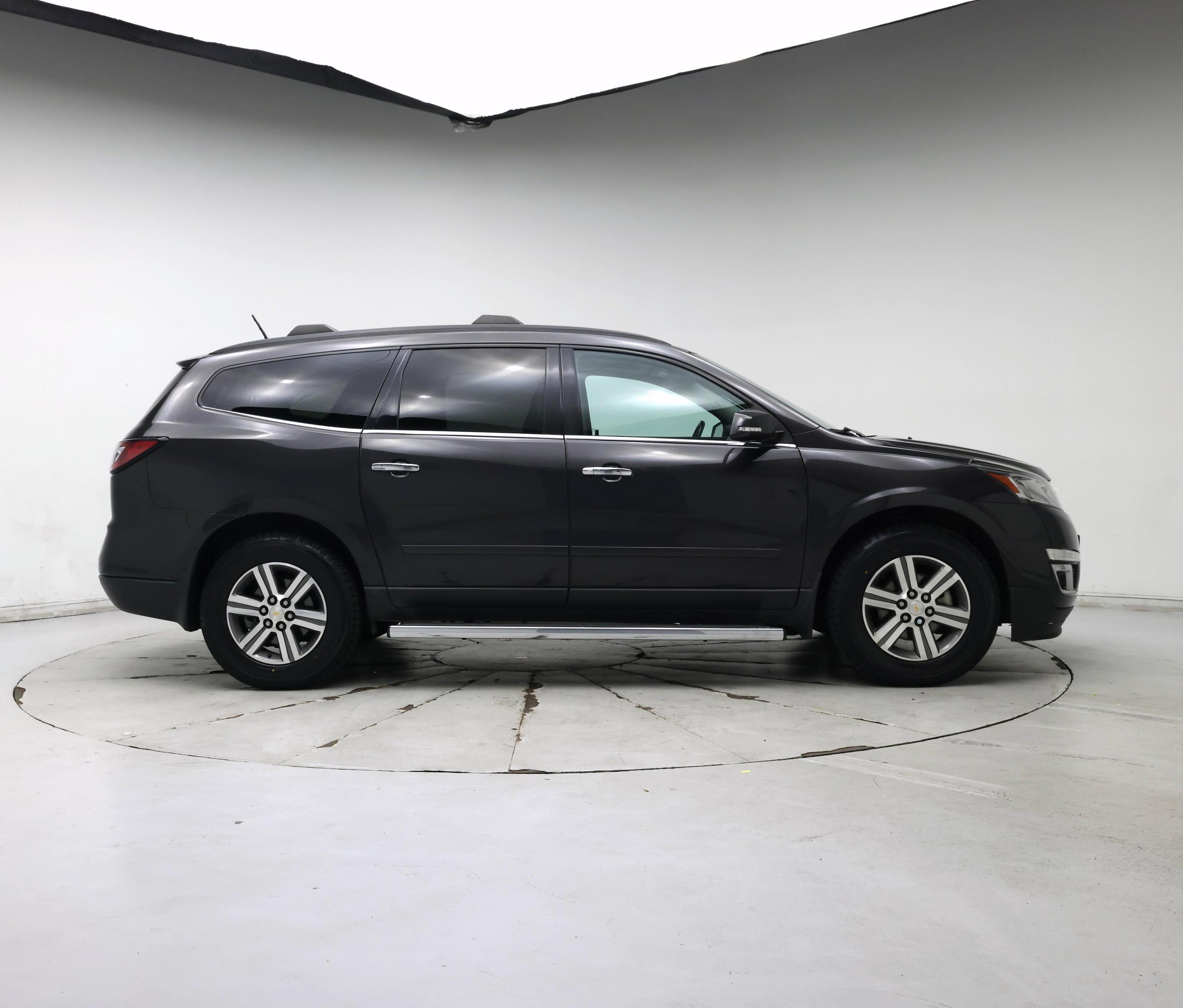 Thumbnail: 2017 Chevrolet Traverse - 7
