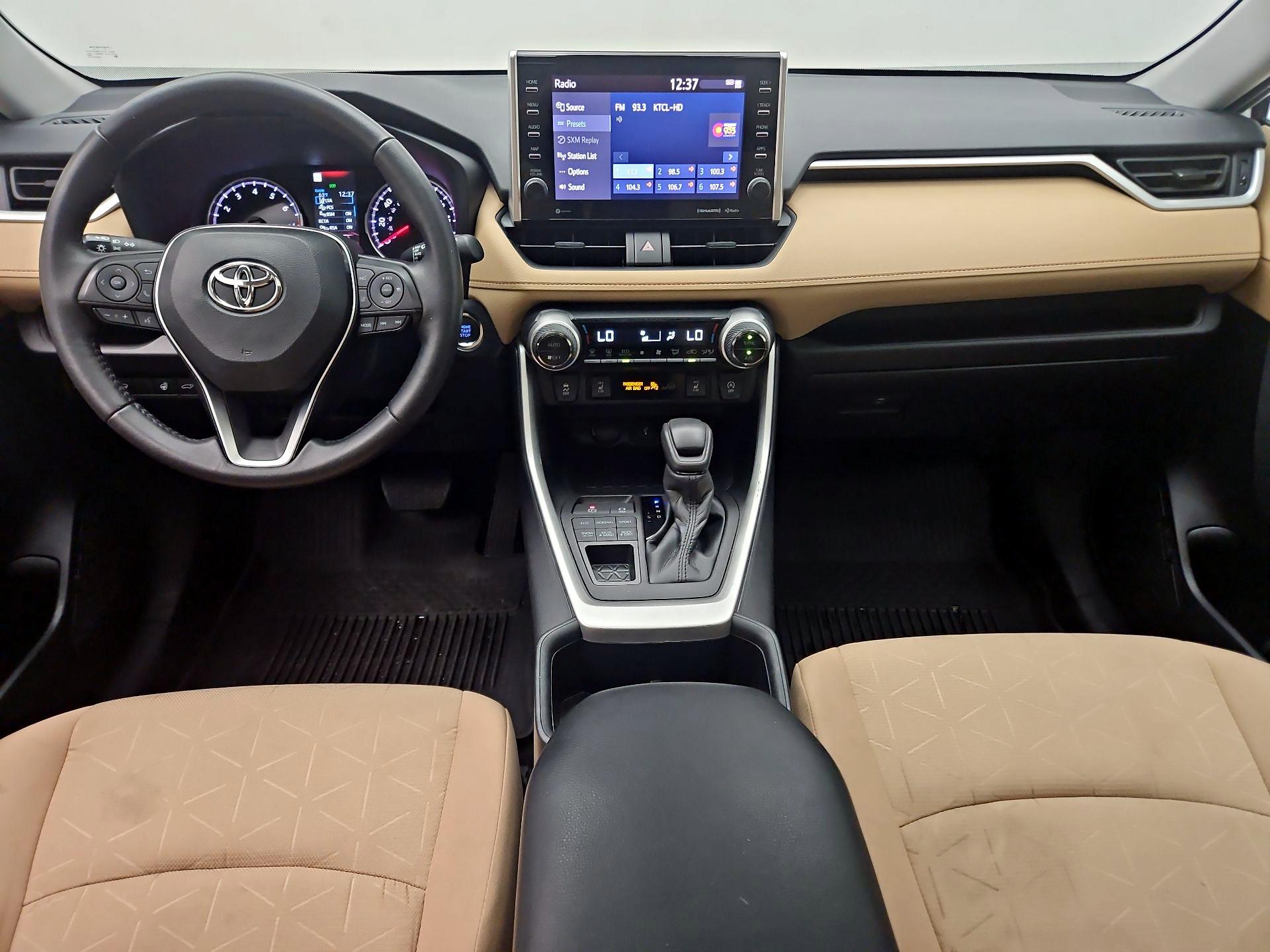 Thumbnail: 2022 Toyota RAV4 - 9
