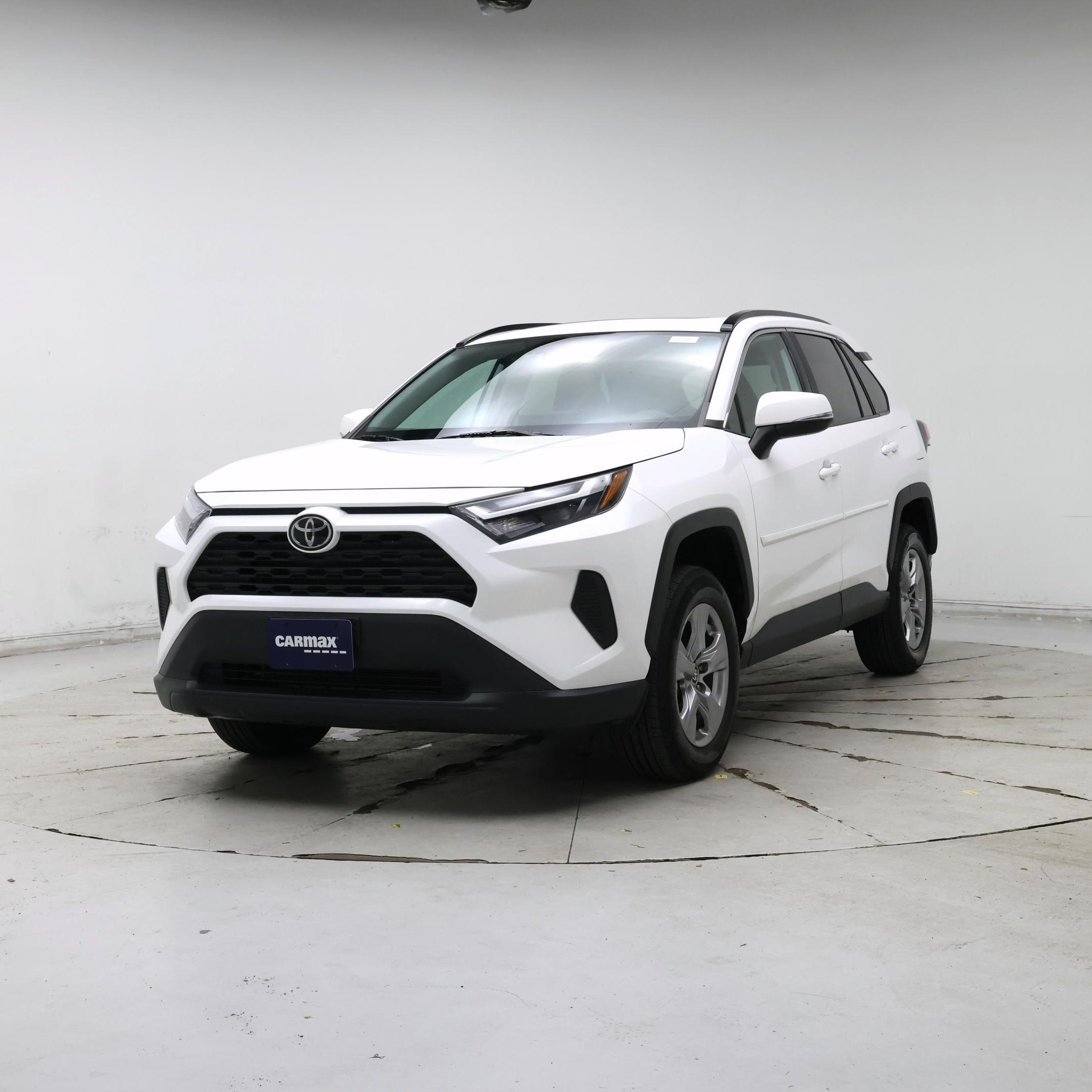Thumbnail: 2022 Toyota RAV4 - 4