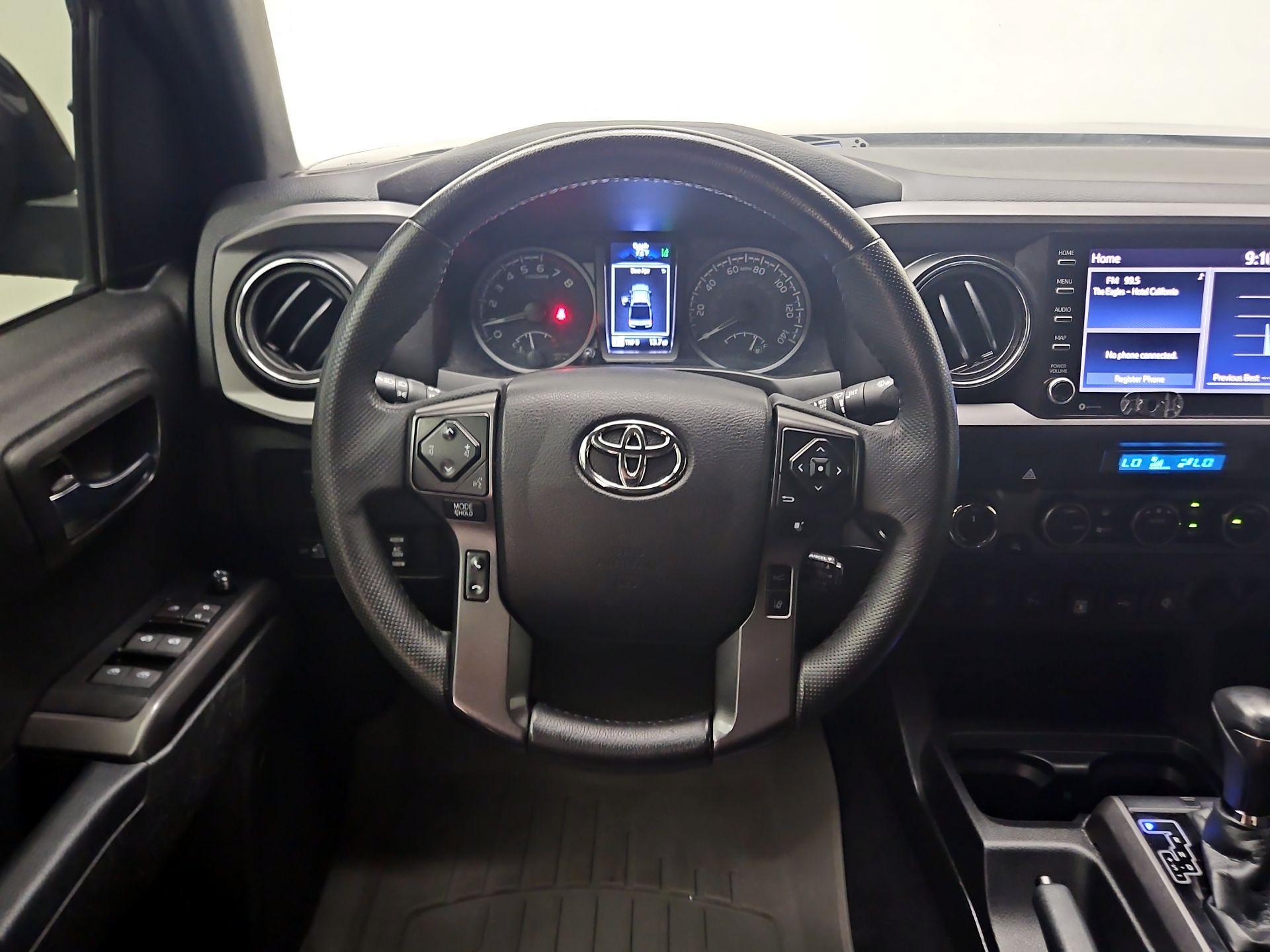 Thumbnail: 2021 Toyota Tacoma - 10