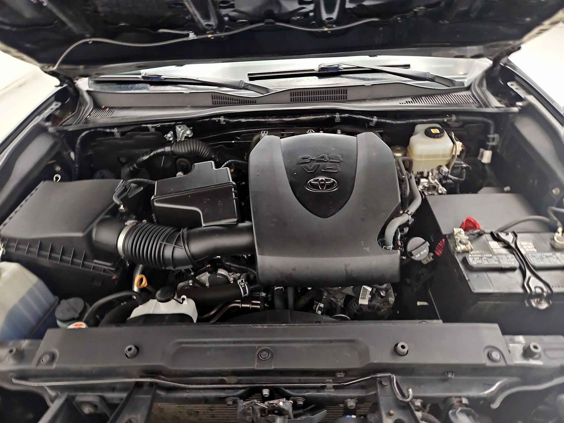 Thumbnail: 2021 Toyota Tacoma - 20