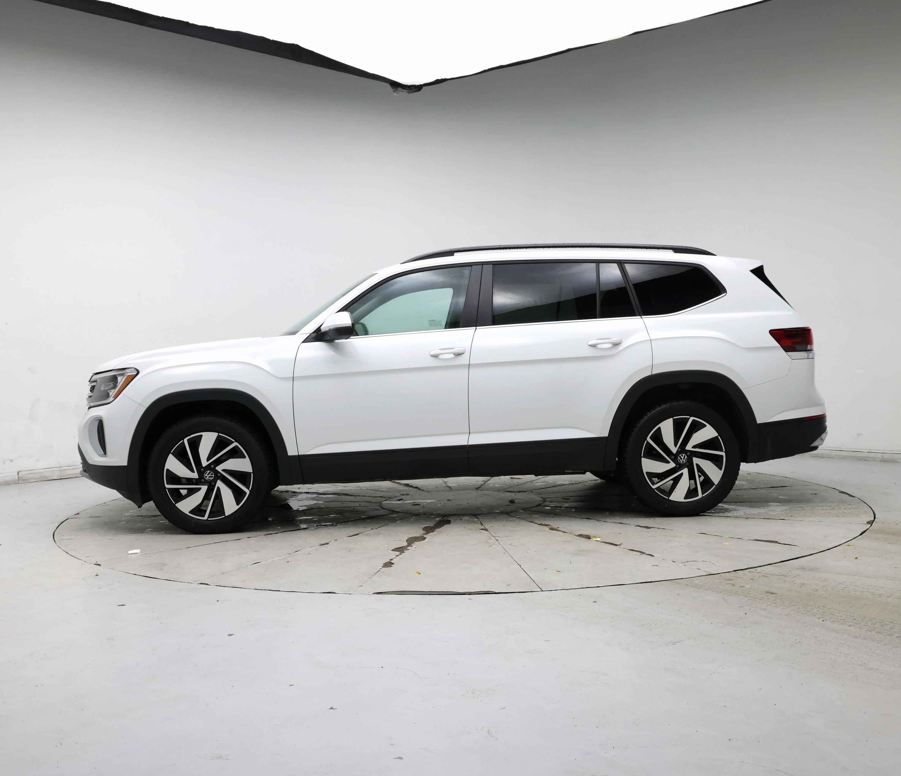 Thumbnail: 2024 Volkswagen Atlas - 3