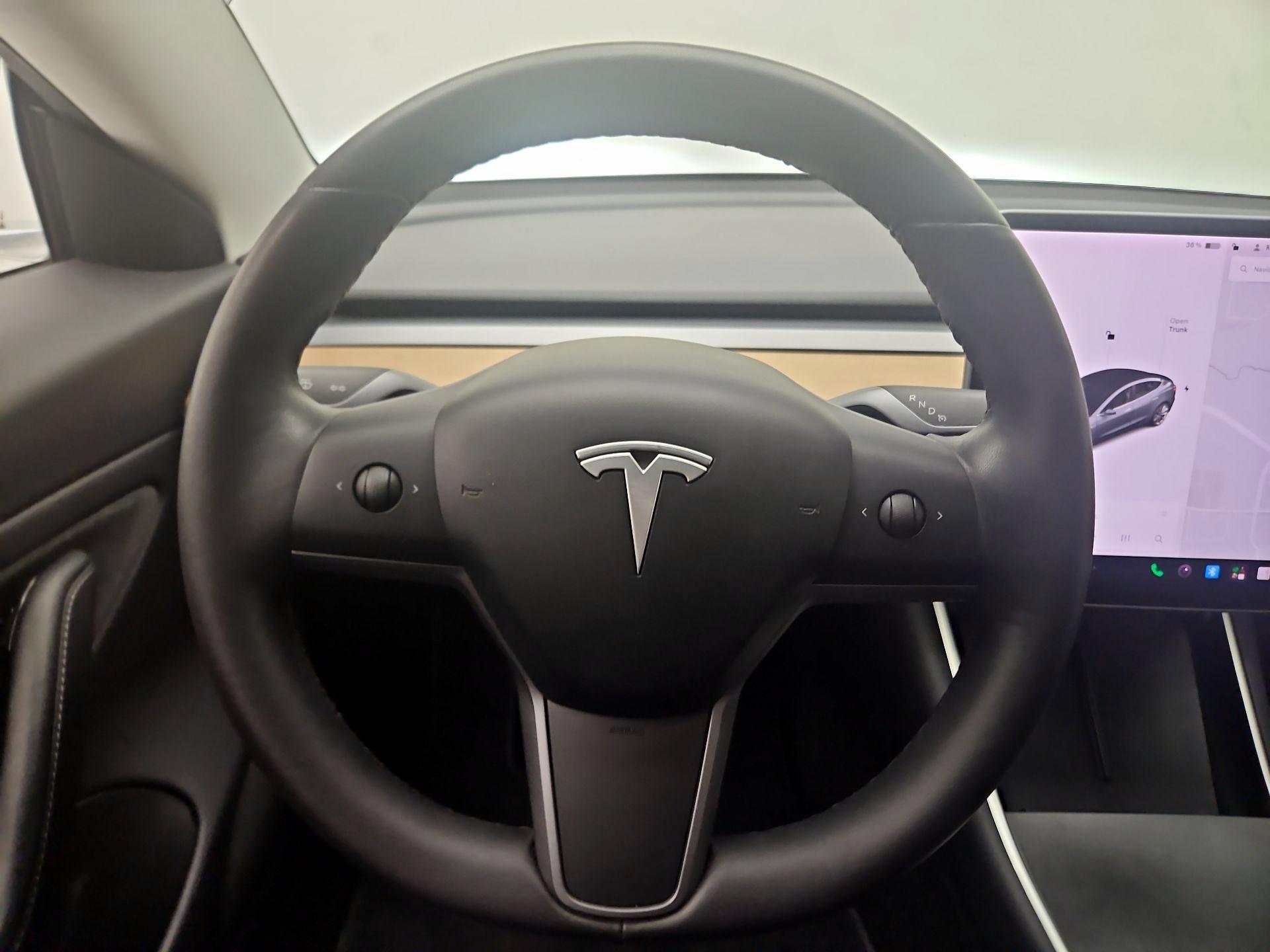 Thumbnail: 2020 Tesla Model 3 - 10