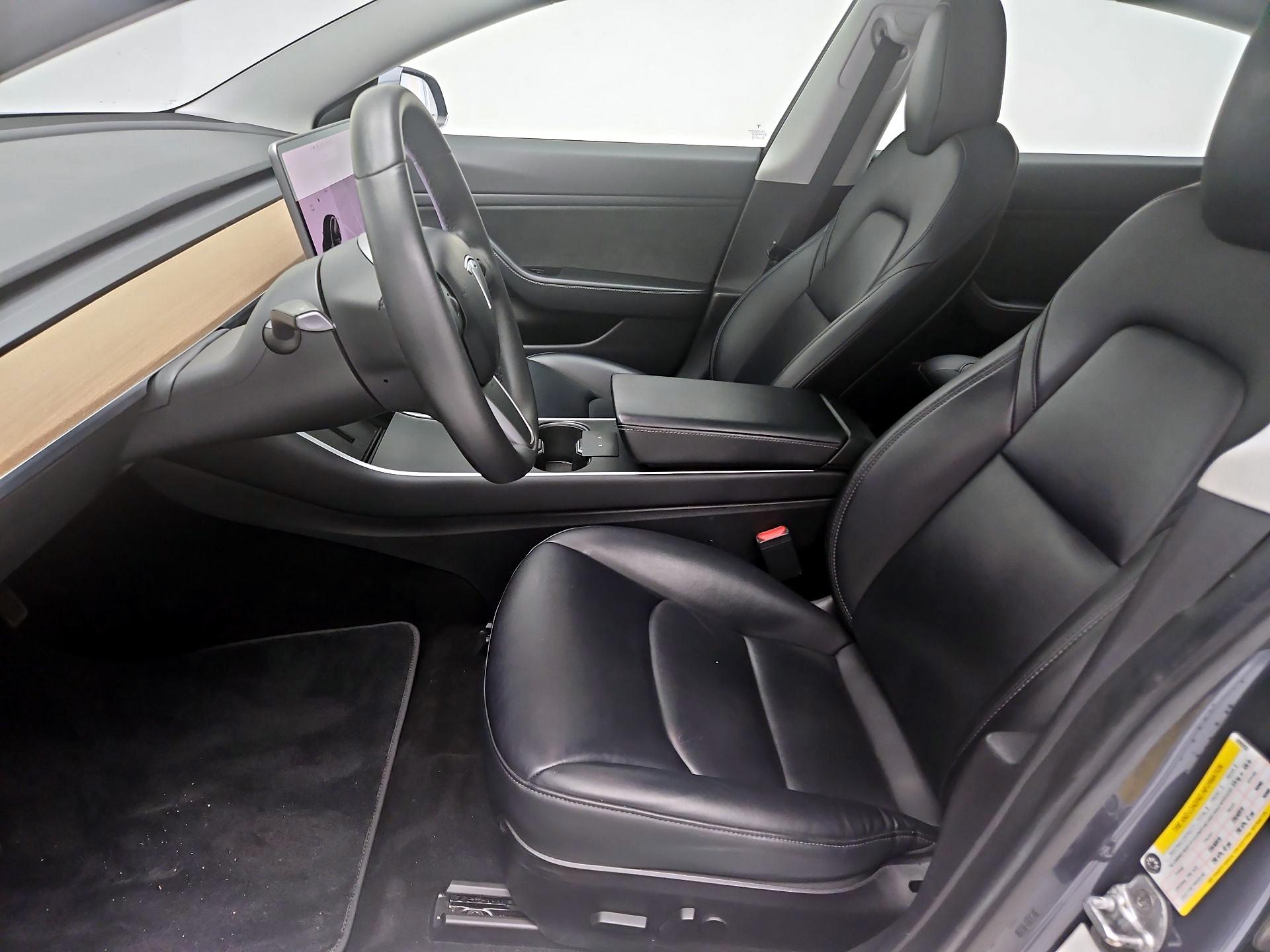 Thumbnail: 2020 Tesla Model 3 - 11