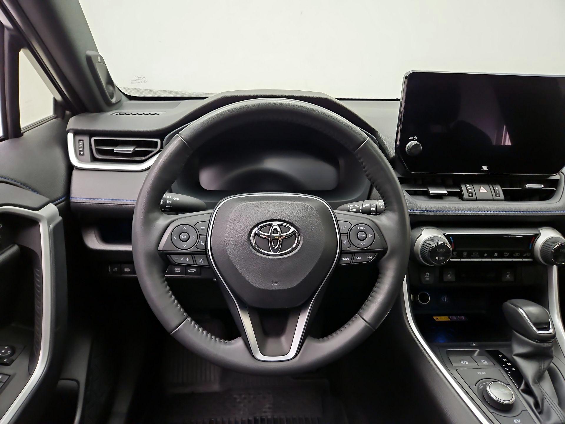 Thumbnail: 2024 Toyota RAV4 - 10