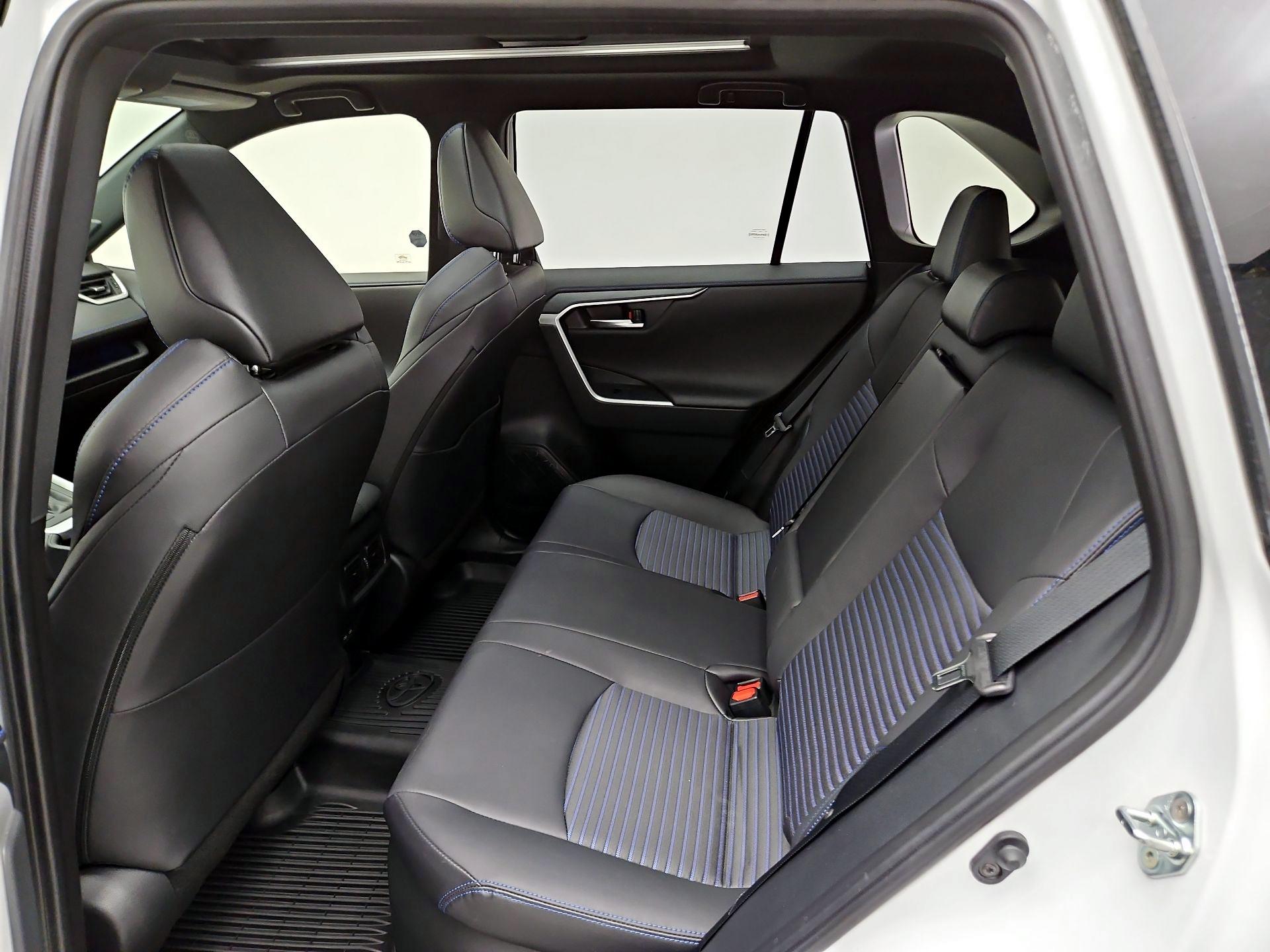 Thumbnail: 2024 Toyota RAV4 - 20