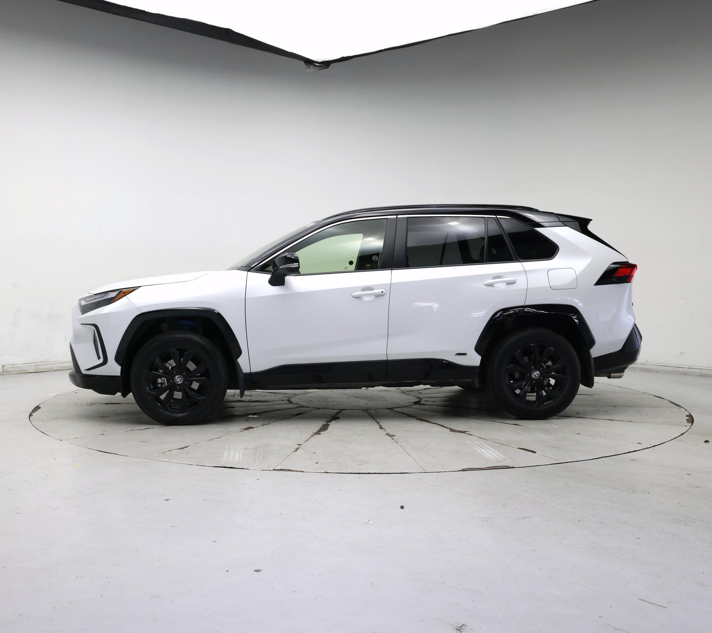 Thumbnail: 2024 Toyota RAV4 - 3