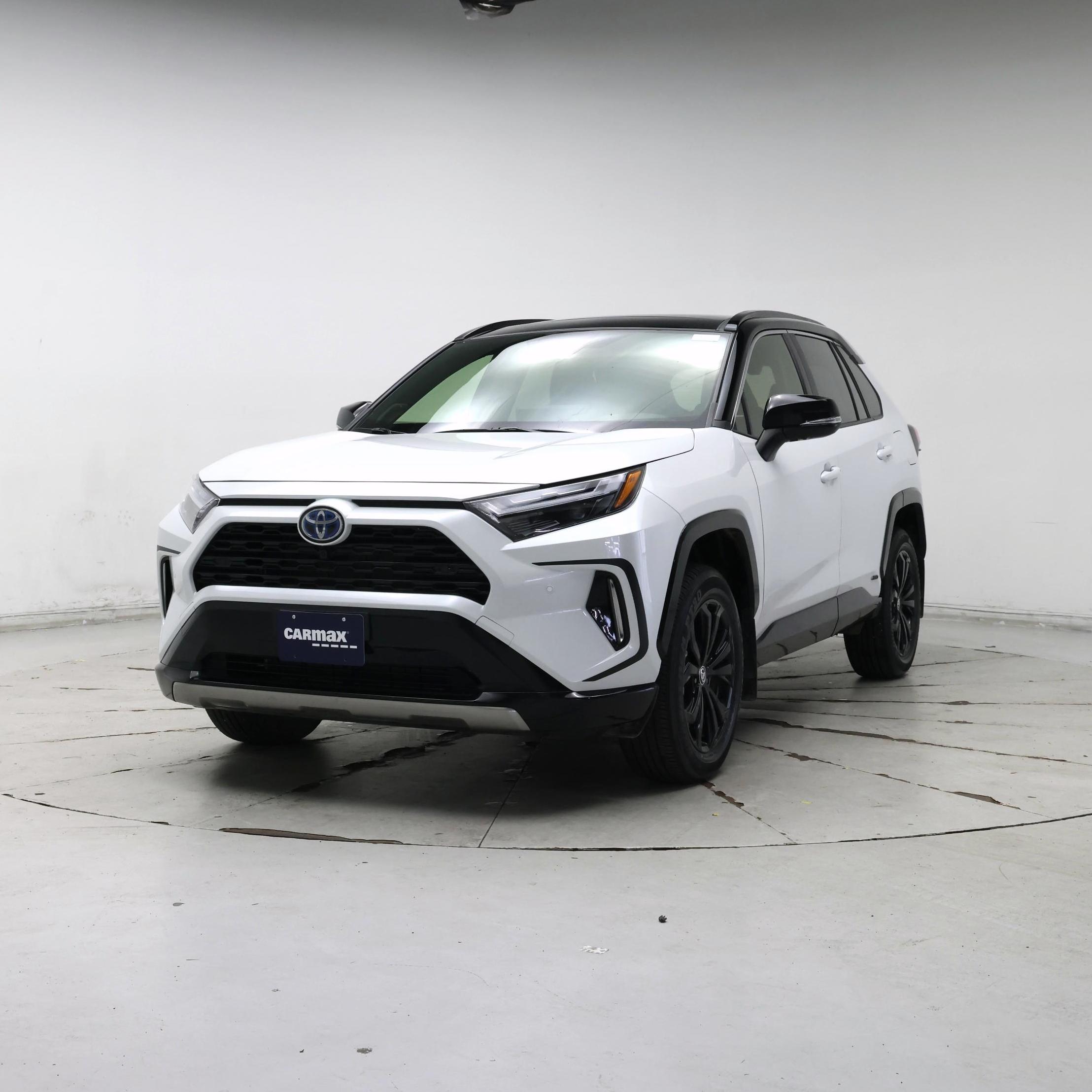 Thumbnail: 2024 Toyota RAV4 - 4
