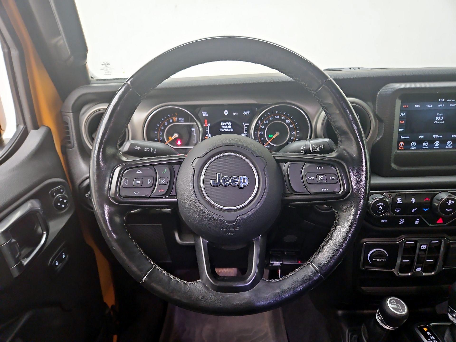 Thumbnail: 2021 Jeep Gladiator - 10