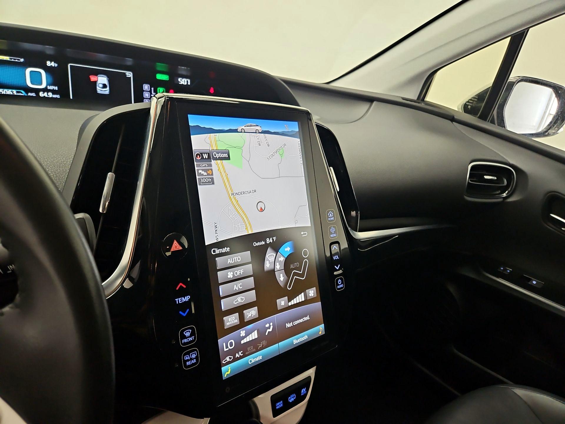 Thumbnail: 2017 Toyota Prius Prime - 14