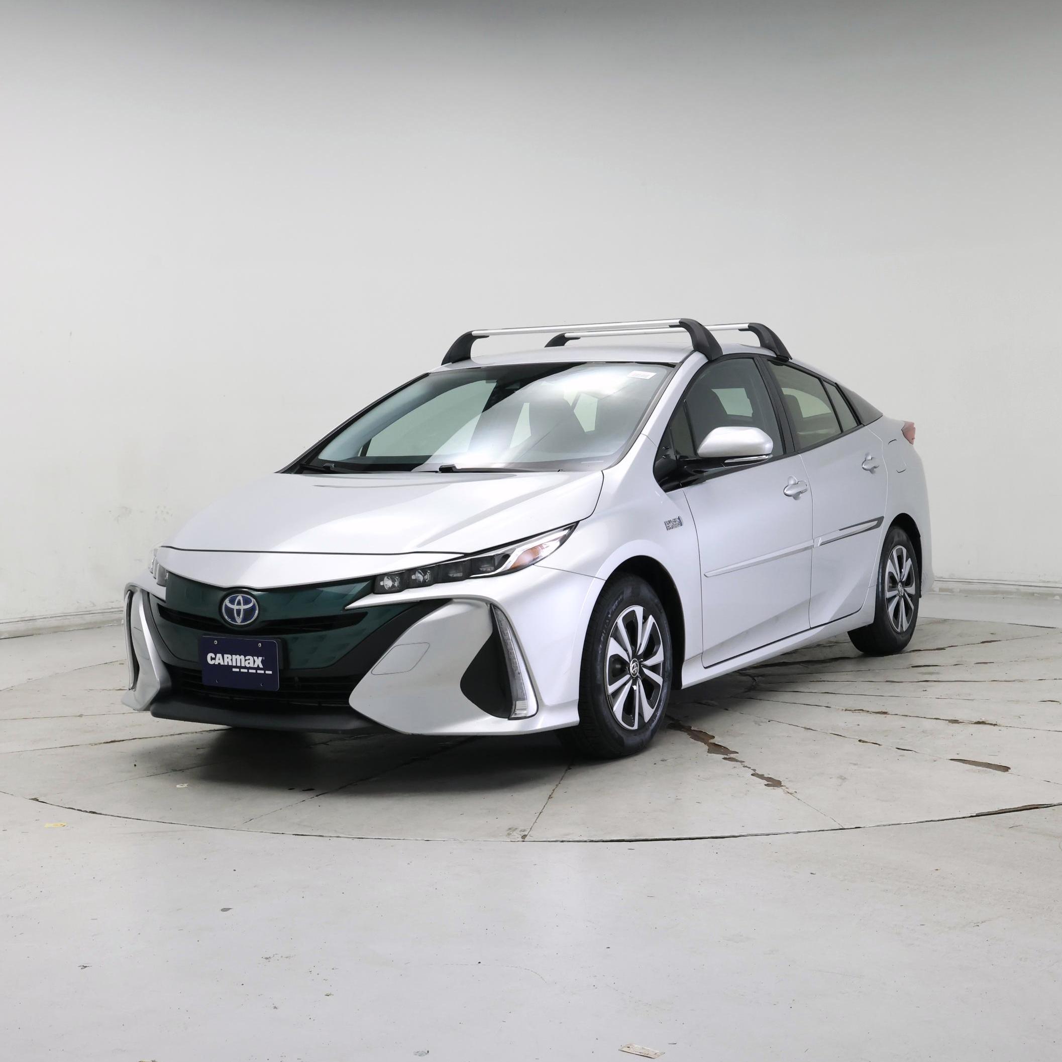 Thumbnail: 2017 Toyota Prius Prime - 4