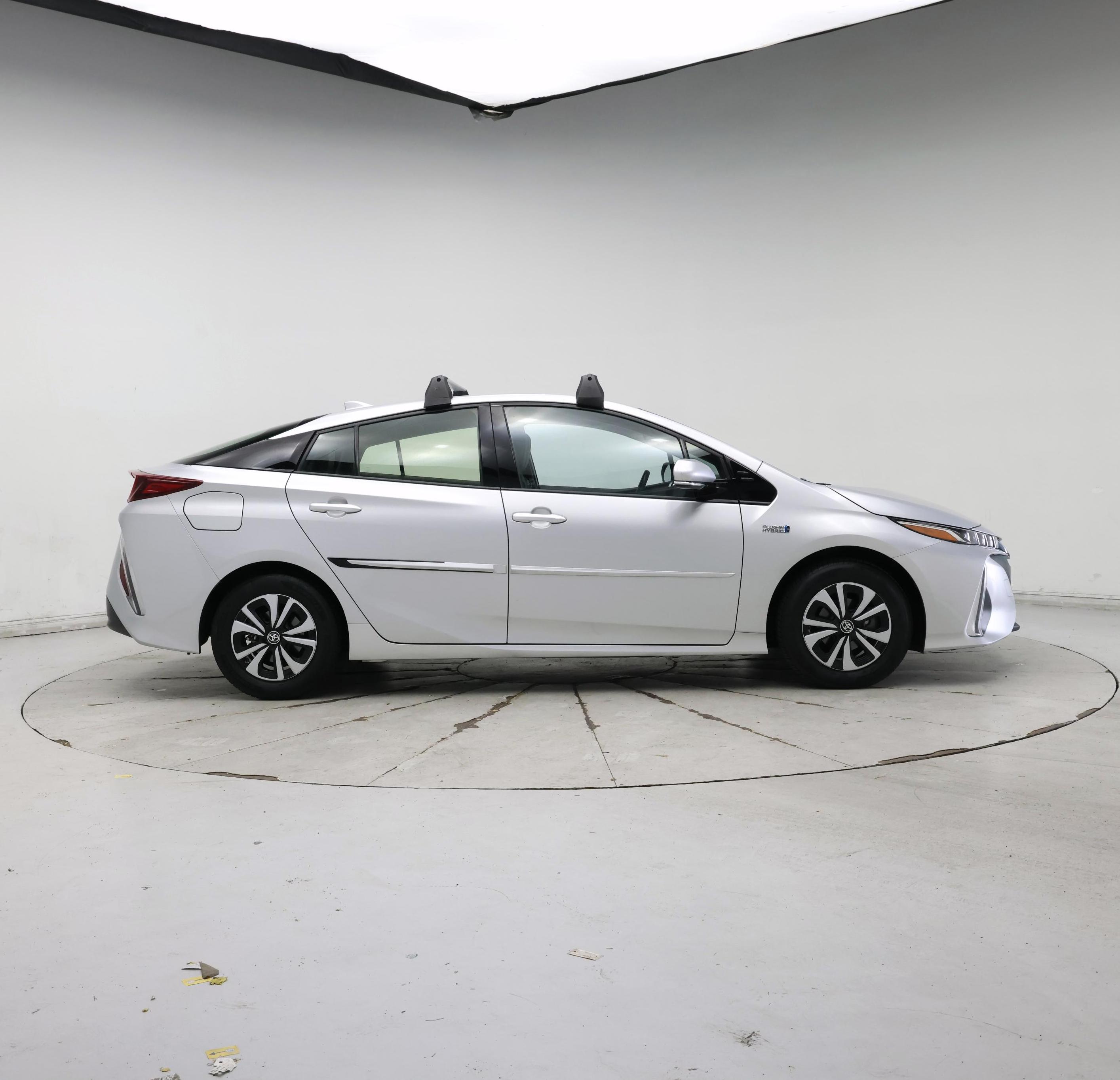 Thumbnail: 2017 Toyota Prius Prime - 7