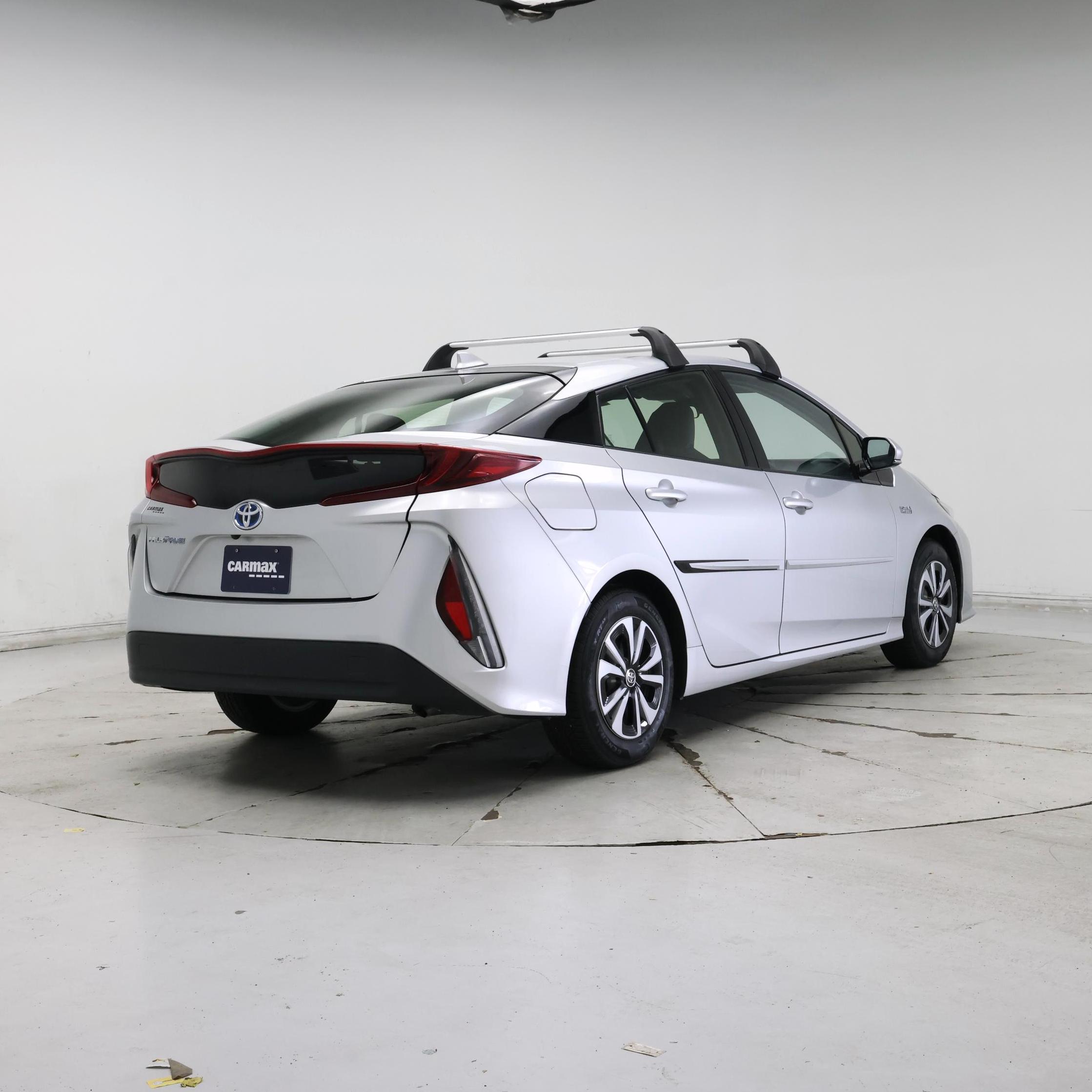 Thumbnail: 2017 Toyota Prius Prime - 8