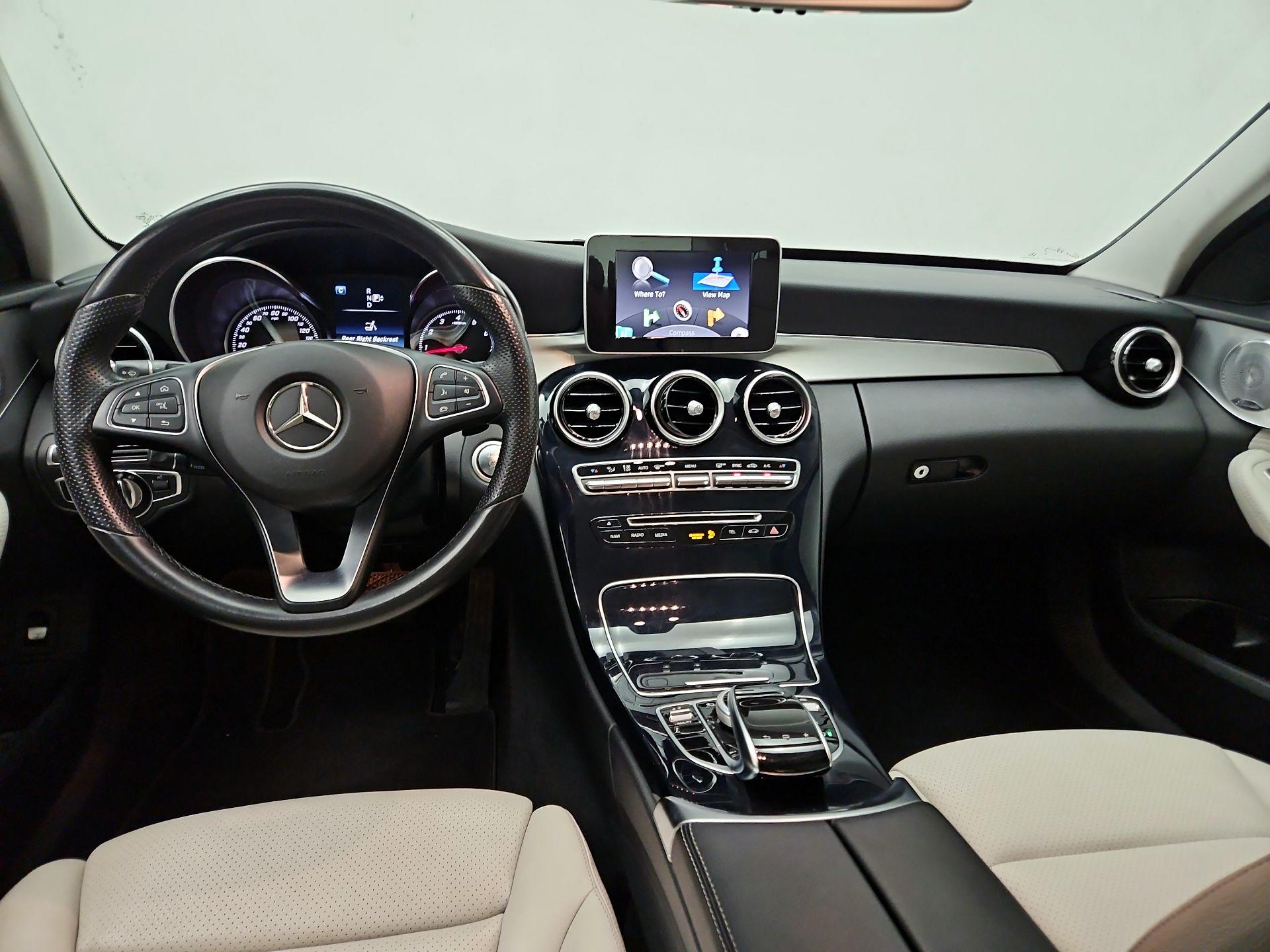 Thumbnail: 2015 Mercedes-Benz C-Class - 9