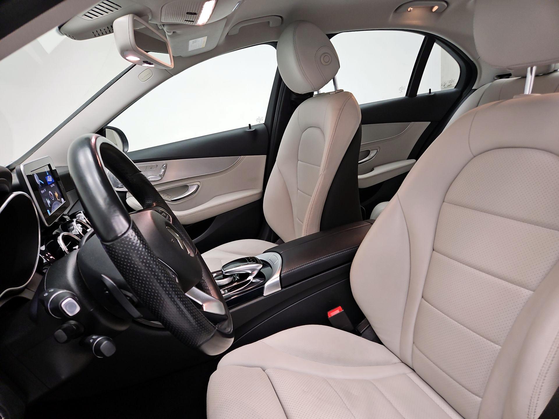 Thumbnail: 2015 Mercedes-Benz C-Class - 11