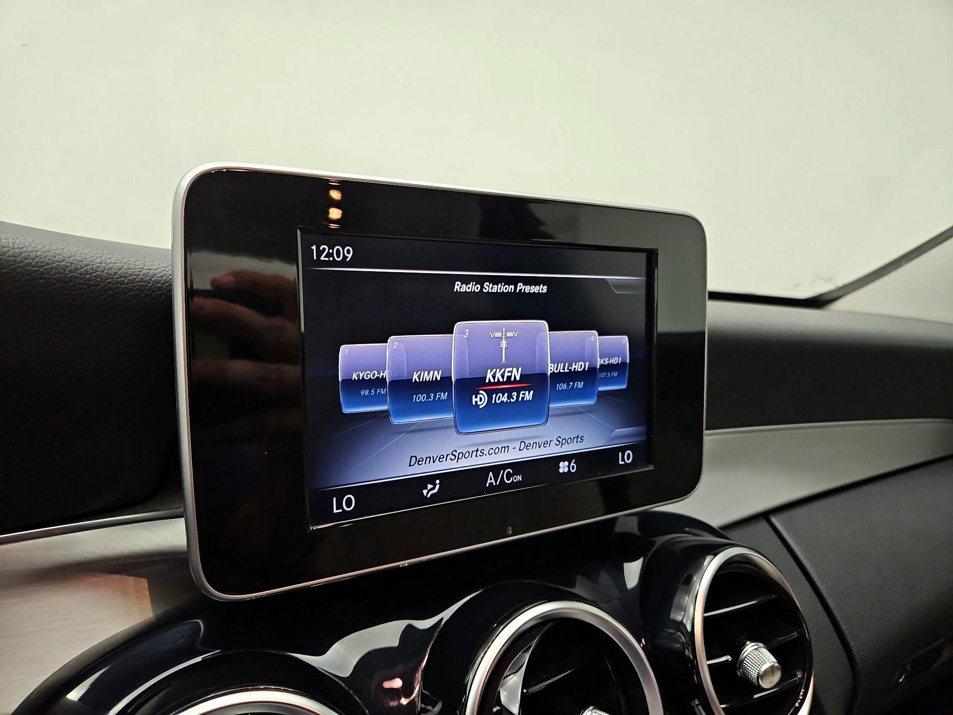 Thumbnail: 2015 Mercedes-Benz C-Class - 16