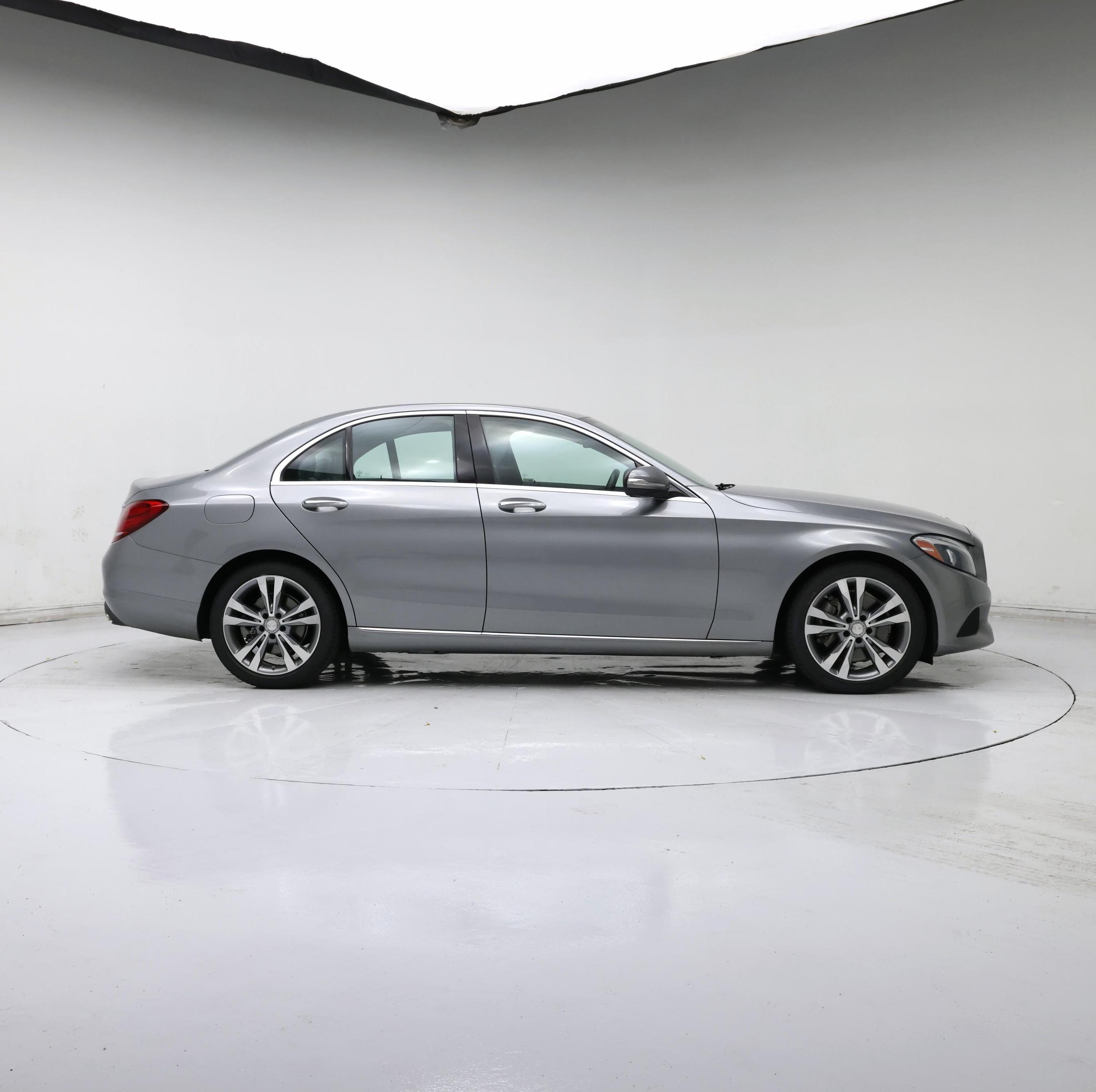 Thumbnail: 2015 Mercedes-Benz C-Class - 7