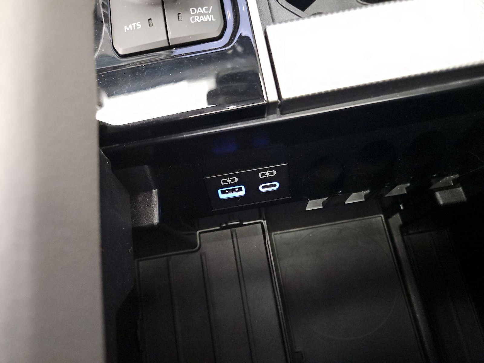 2024 Toyota Sequoia Limited - Photo 19