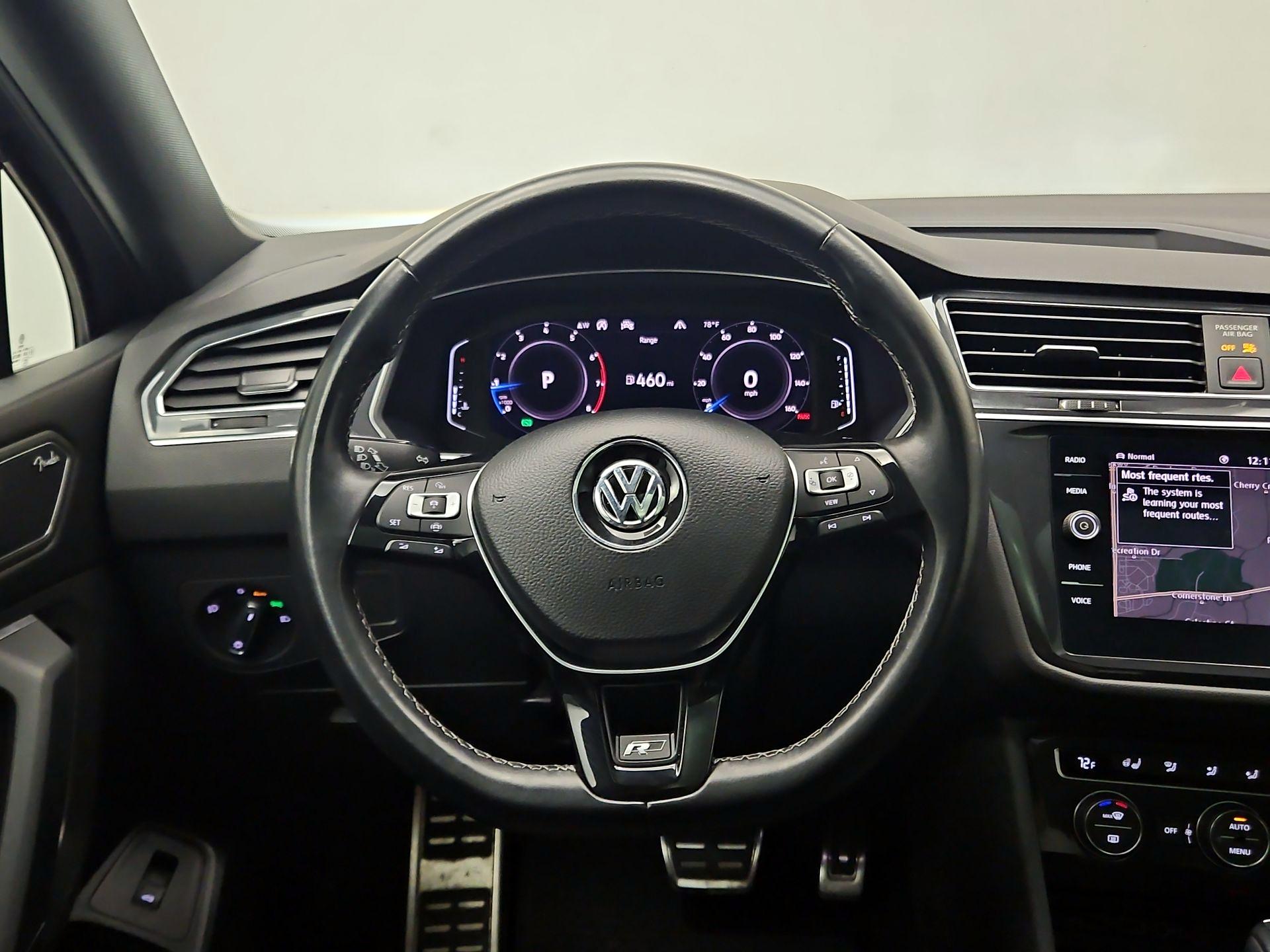 Thumbnail: 2020 Volkswagen Tiguan - 10