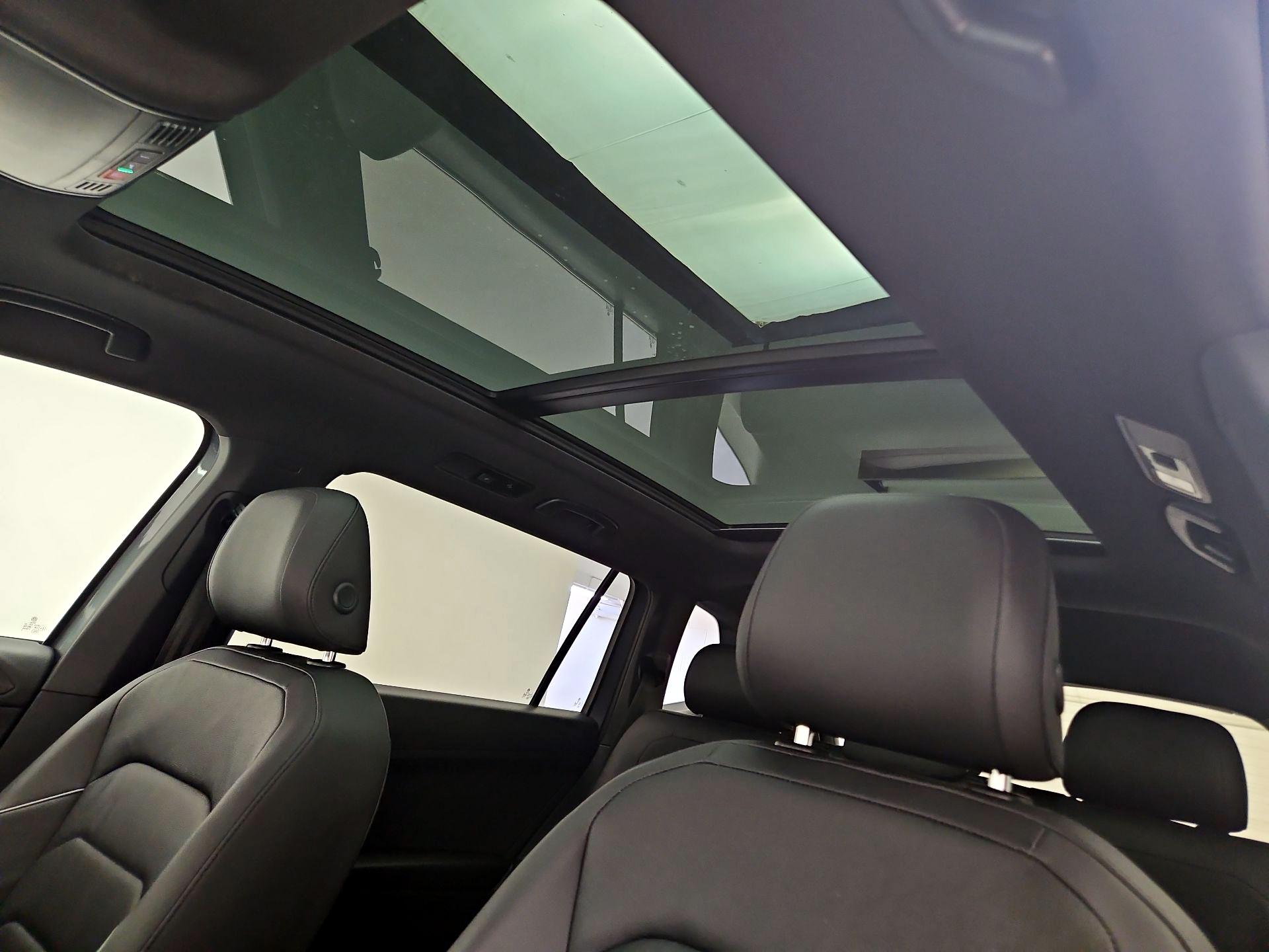 Thumbnail: 2020 Volkswagen Tiguan - 20