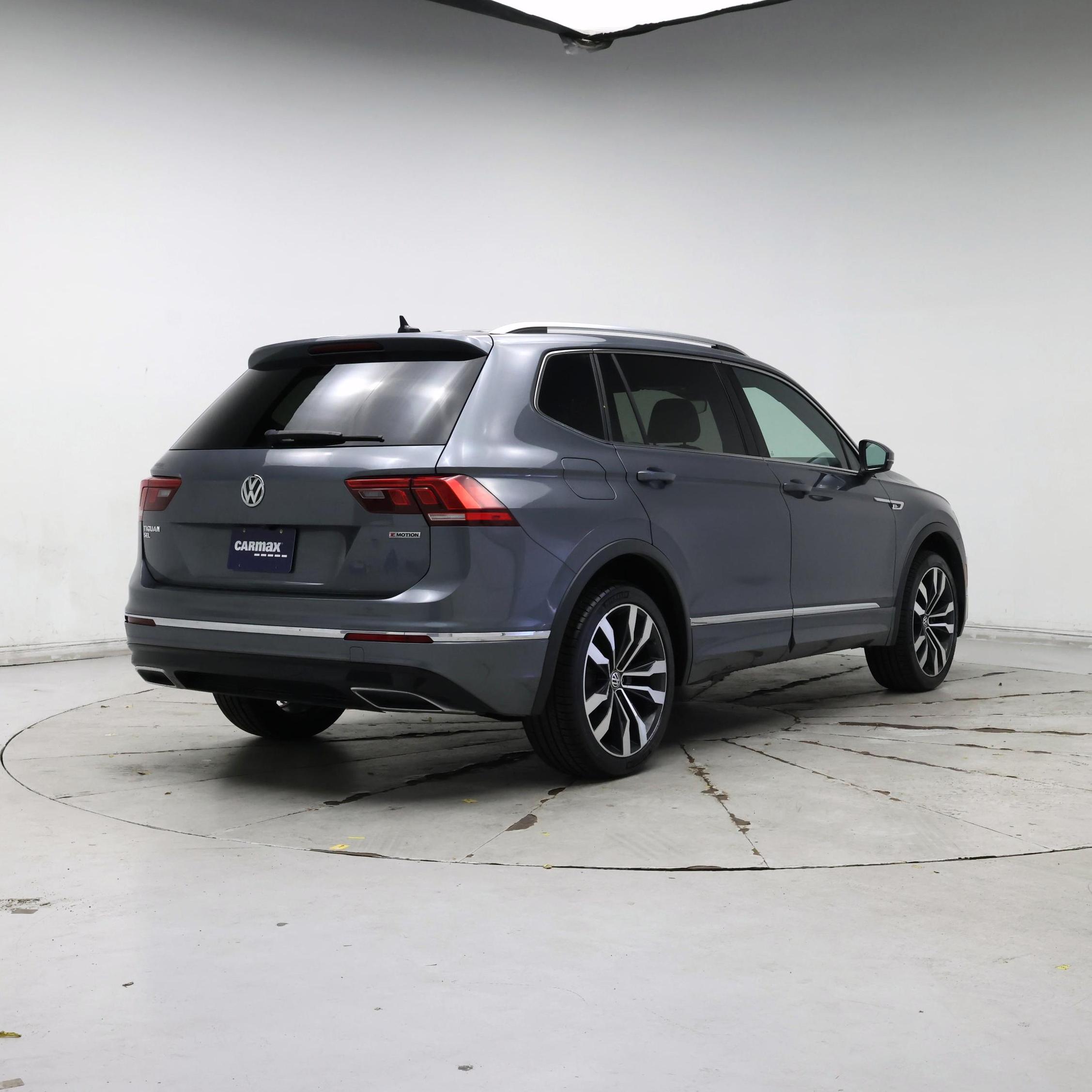 Thumbnail: 2020 Volkswagen Tiguan - 8