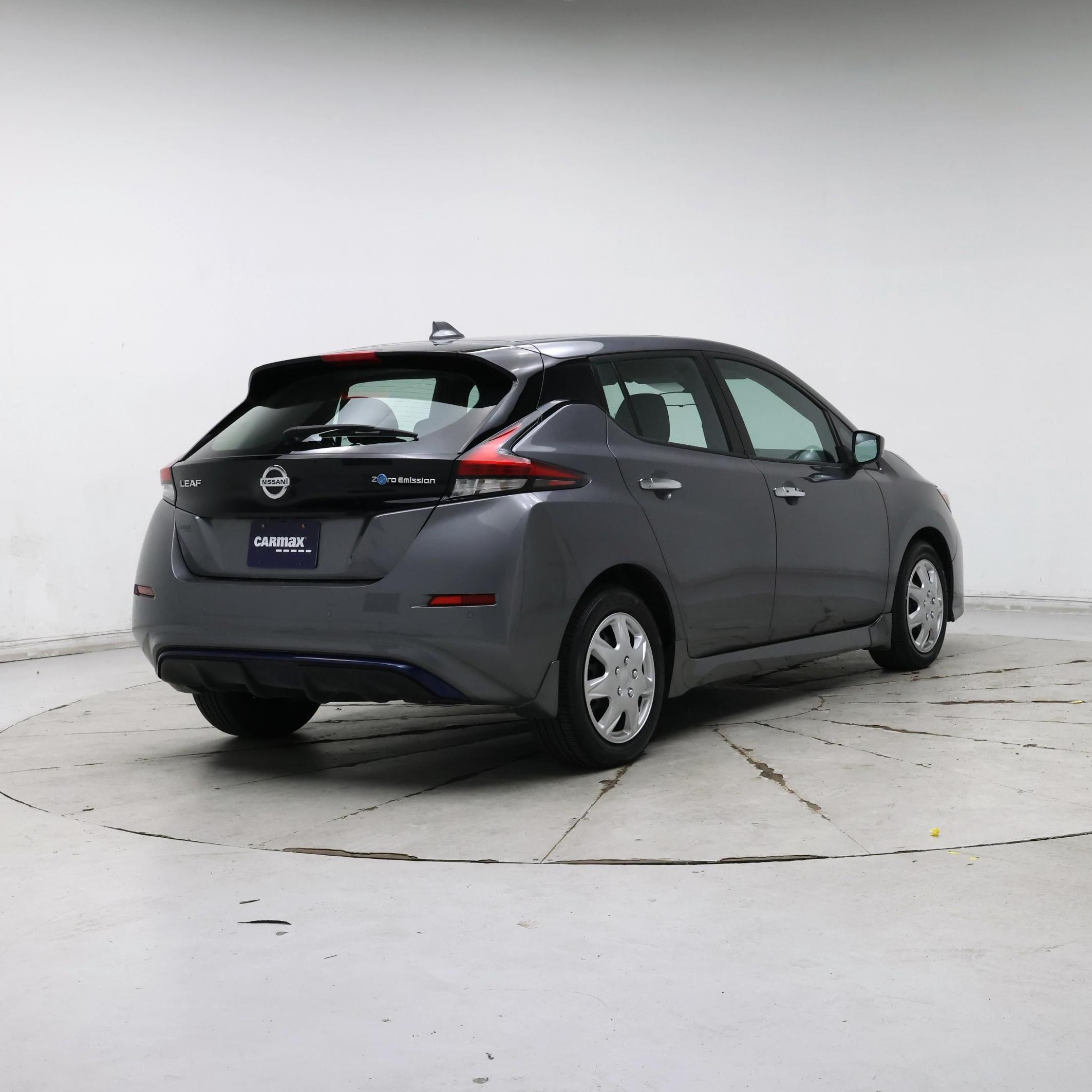 Thumbnail: 2022 Nissan Leaf - 8