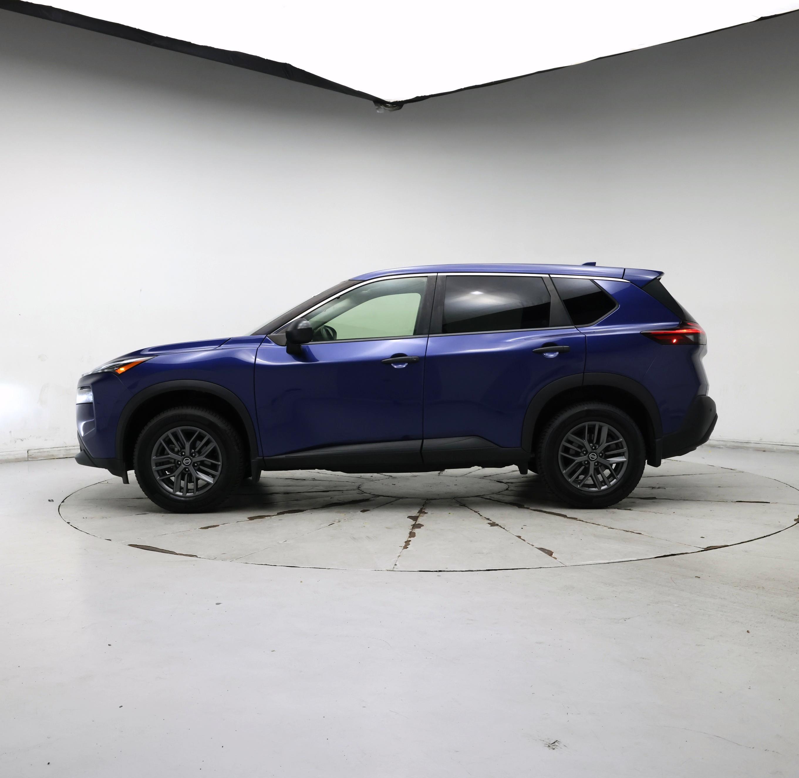 Thumbnail: 2021 Nissan Rogue - 3