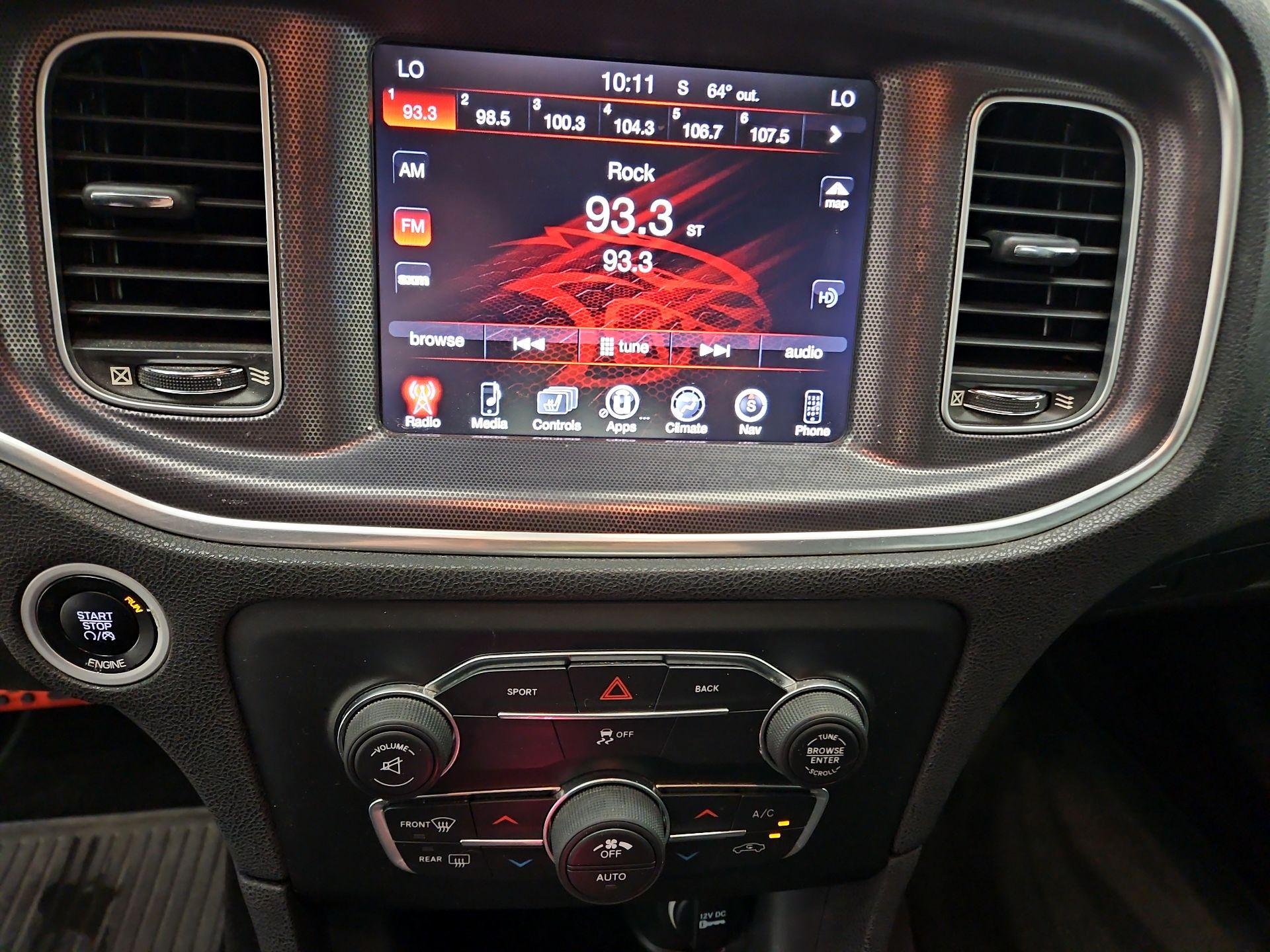 Thumbnail: 2016 Dodge Charger - 16
