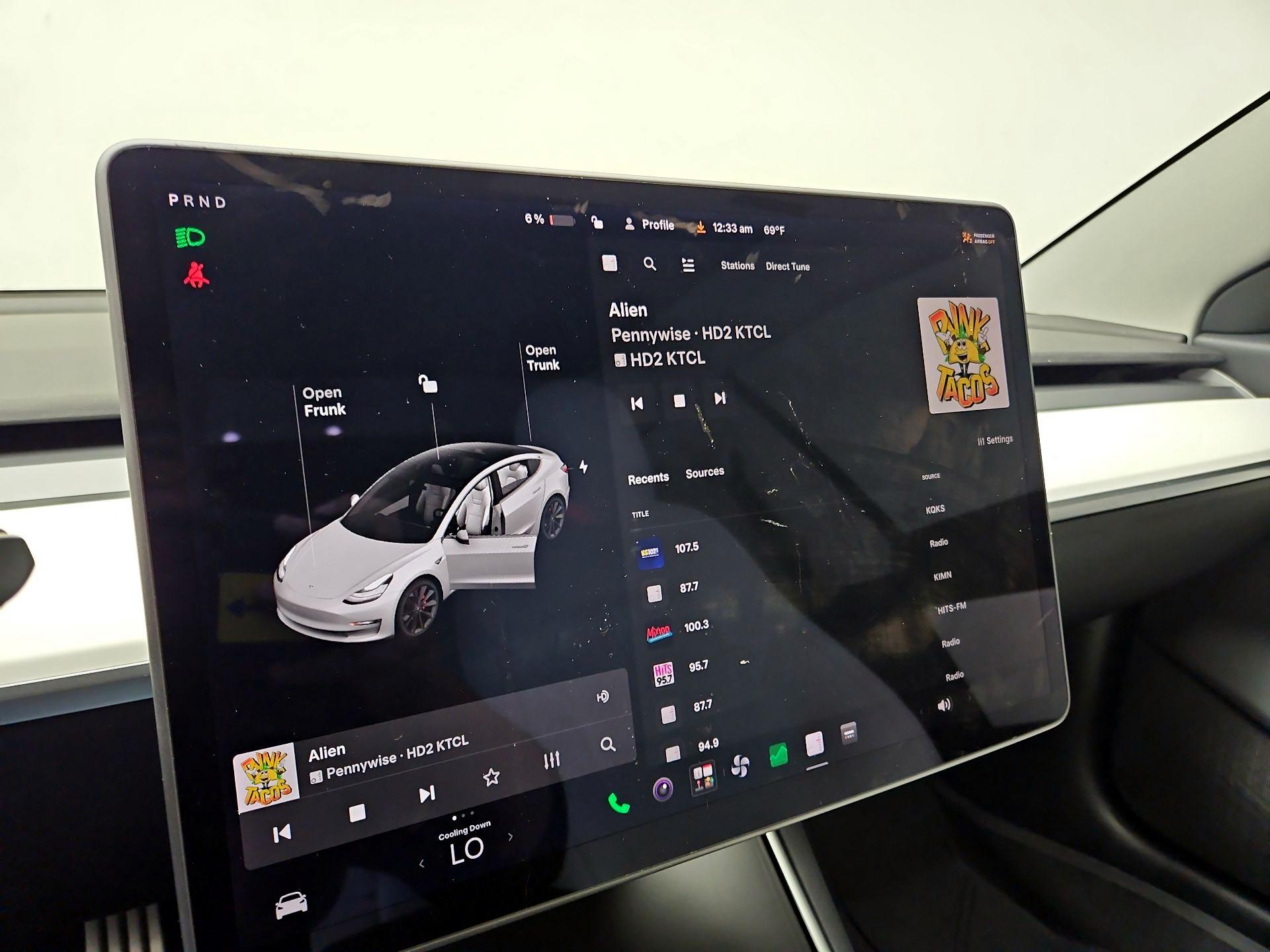 Thumbnail: 2020 Tesla Model 3 - 15