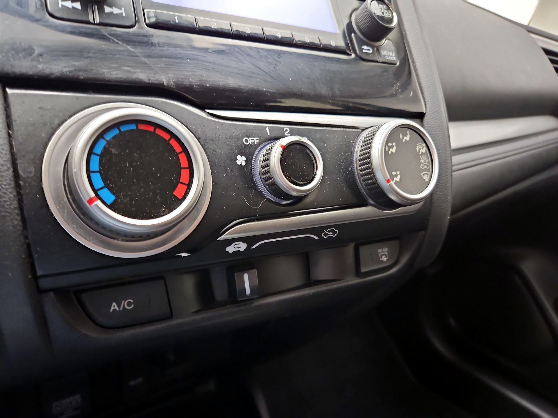 Thumbnail: 2016 Honda Fit - 16