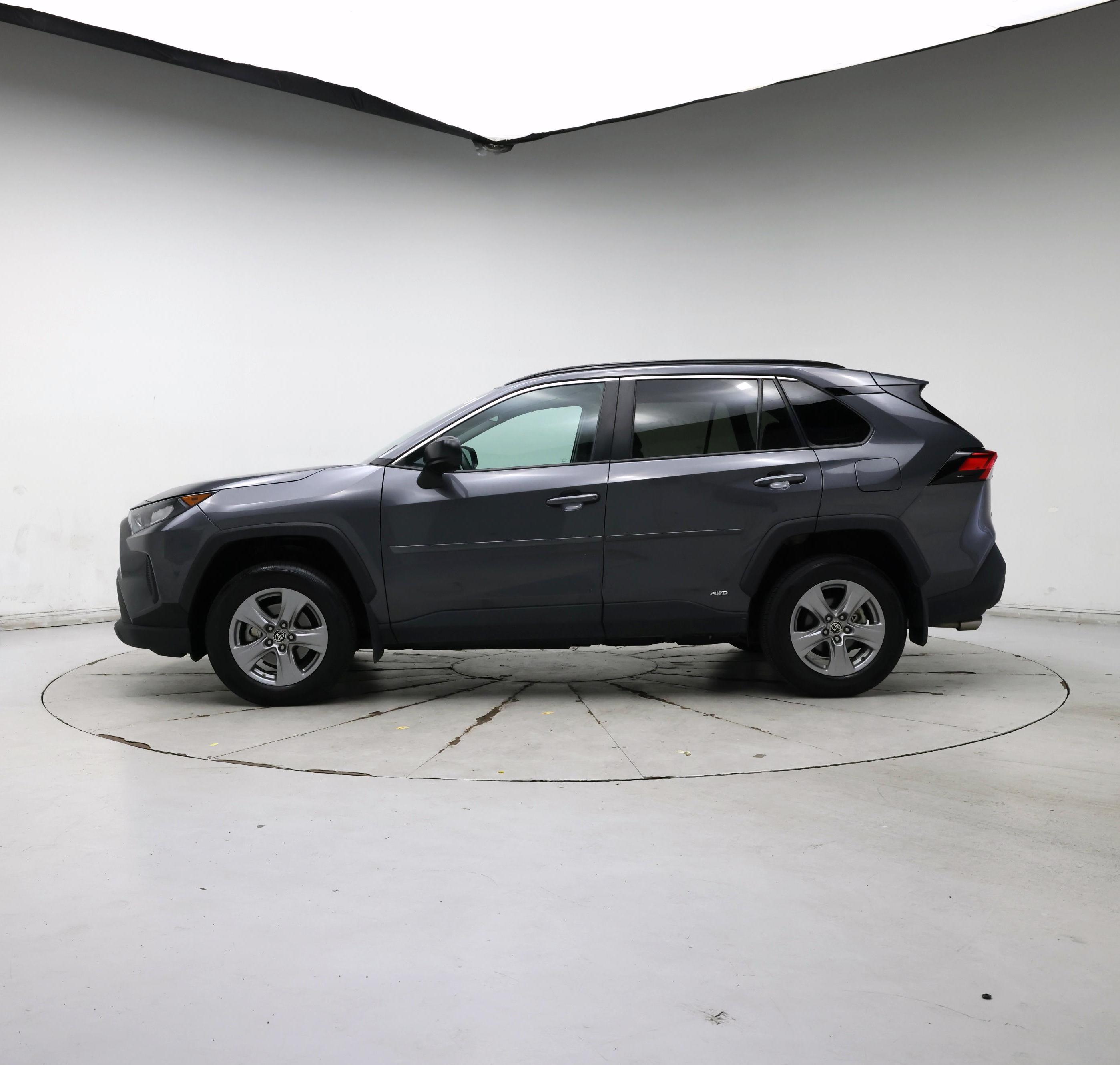 Thumbnail: 2022 Toyota RAV4 - 3