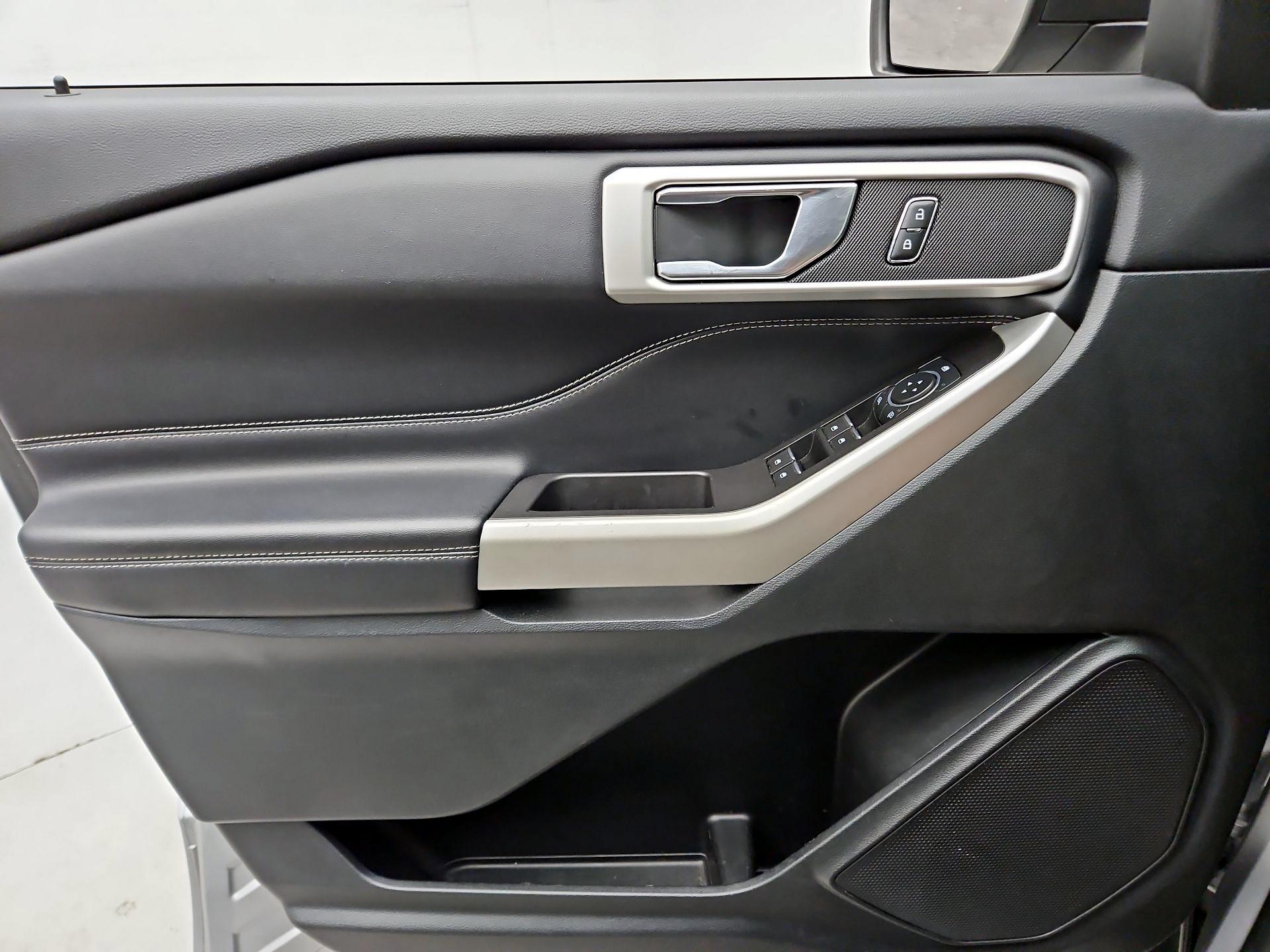 Thumbnail: 2021 Ford Explorer - 12