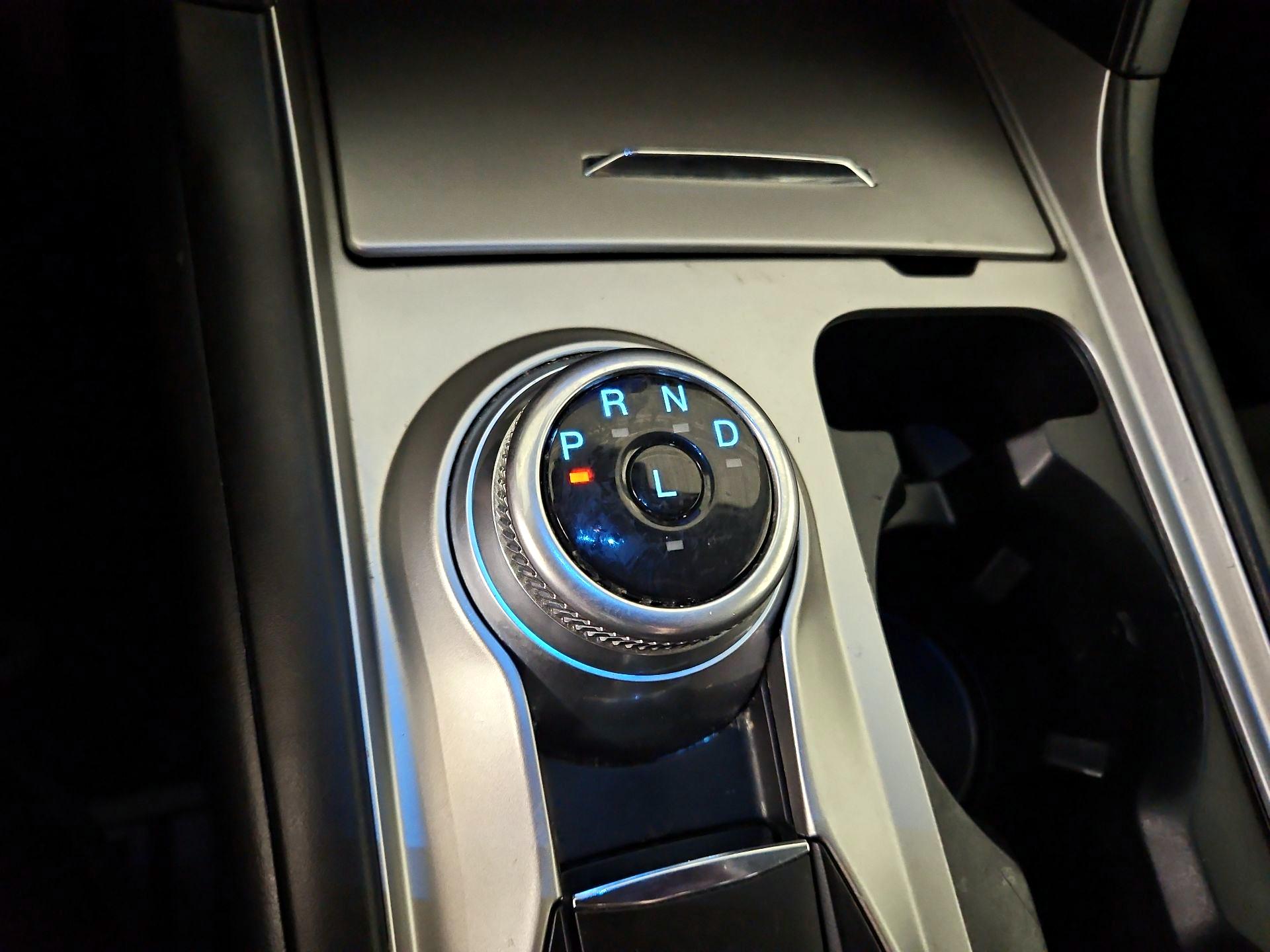 Thumbnail: 2021 Ford Explorer - 17