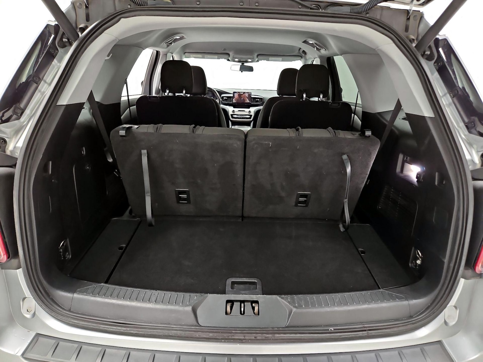 2021 Ford Explorer XLT - Photo 22