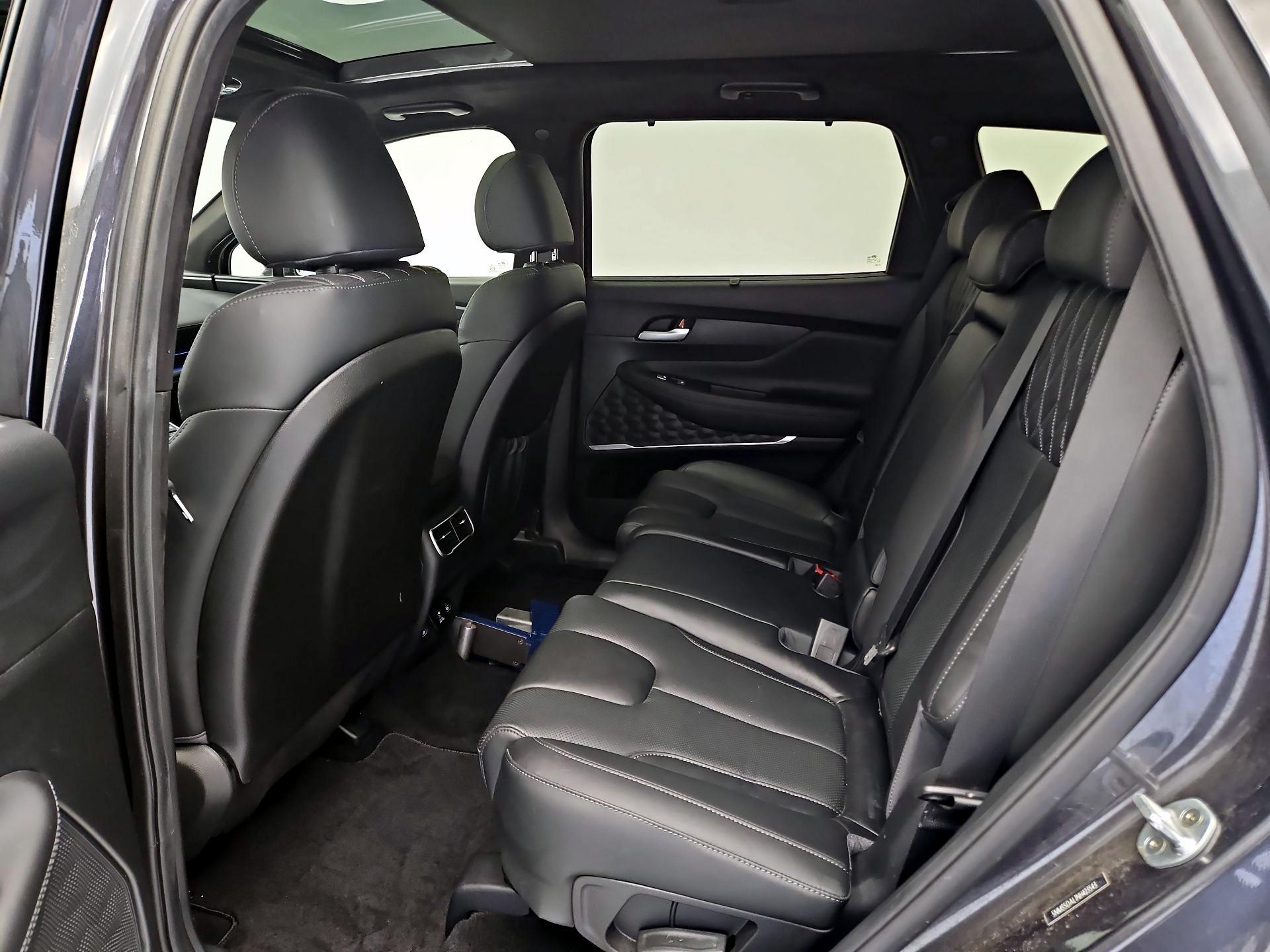 Thumbnail: 2022 Hyundai Santa Fe - 19