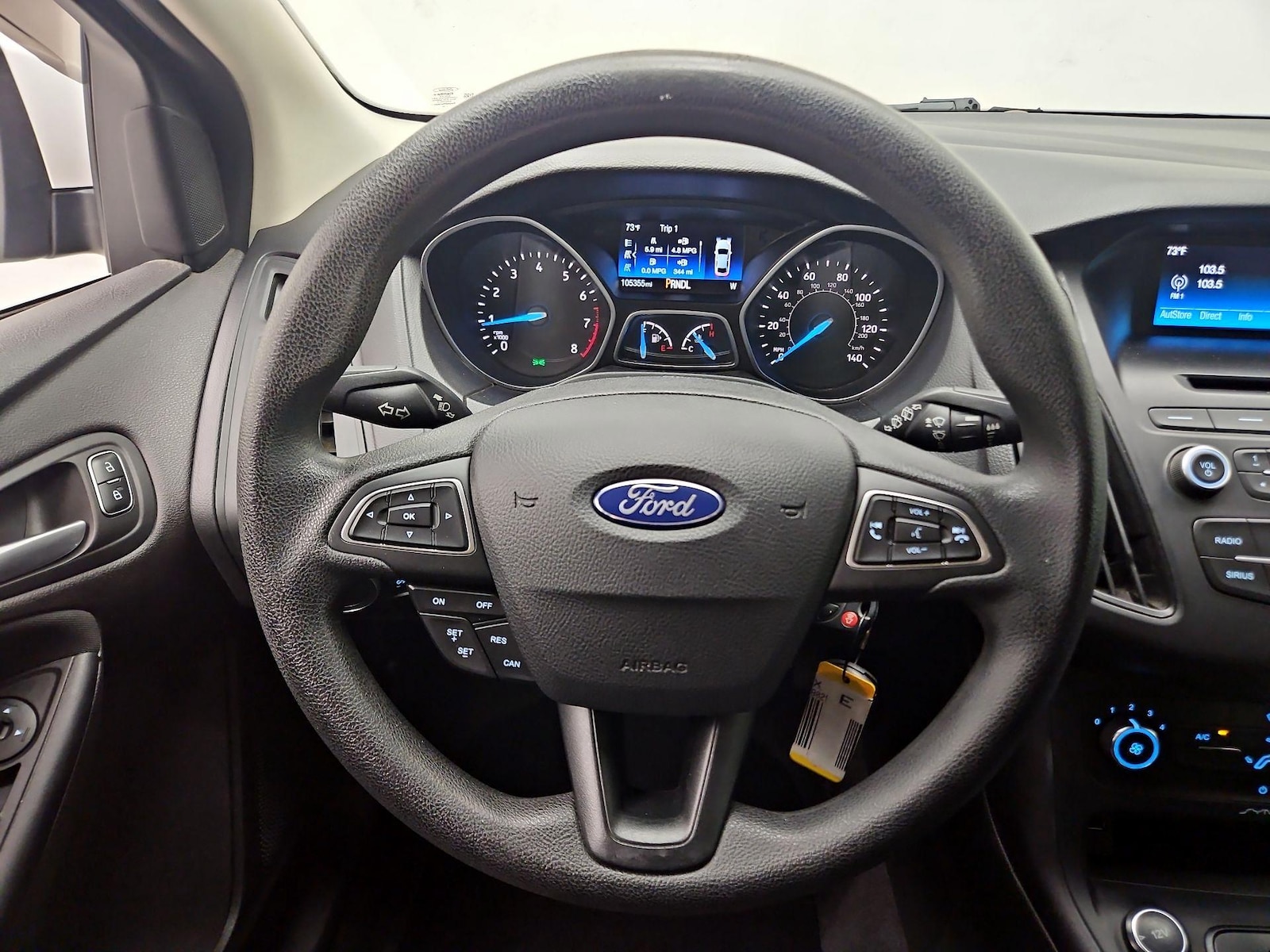 2016 Ford Focus SE - Photo 11