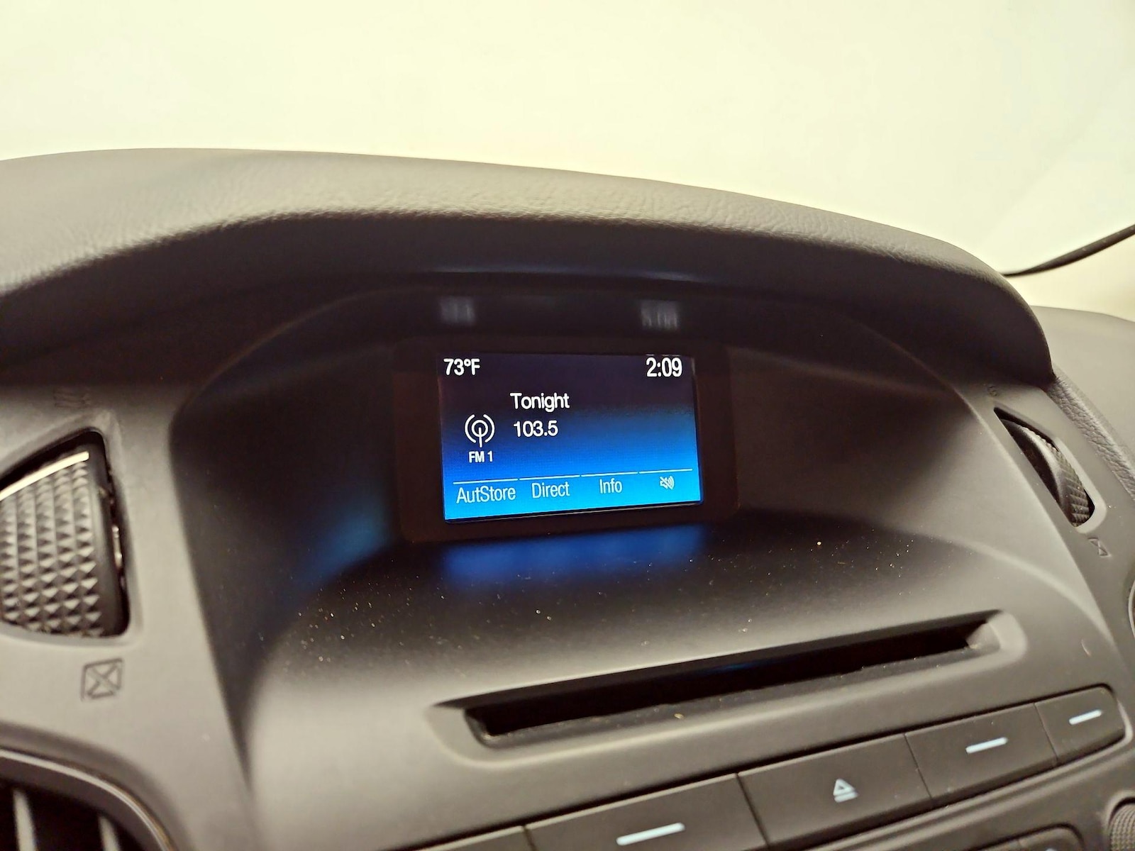 2016 Ford Focus SE - Photo 16